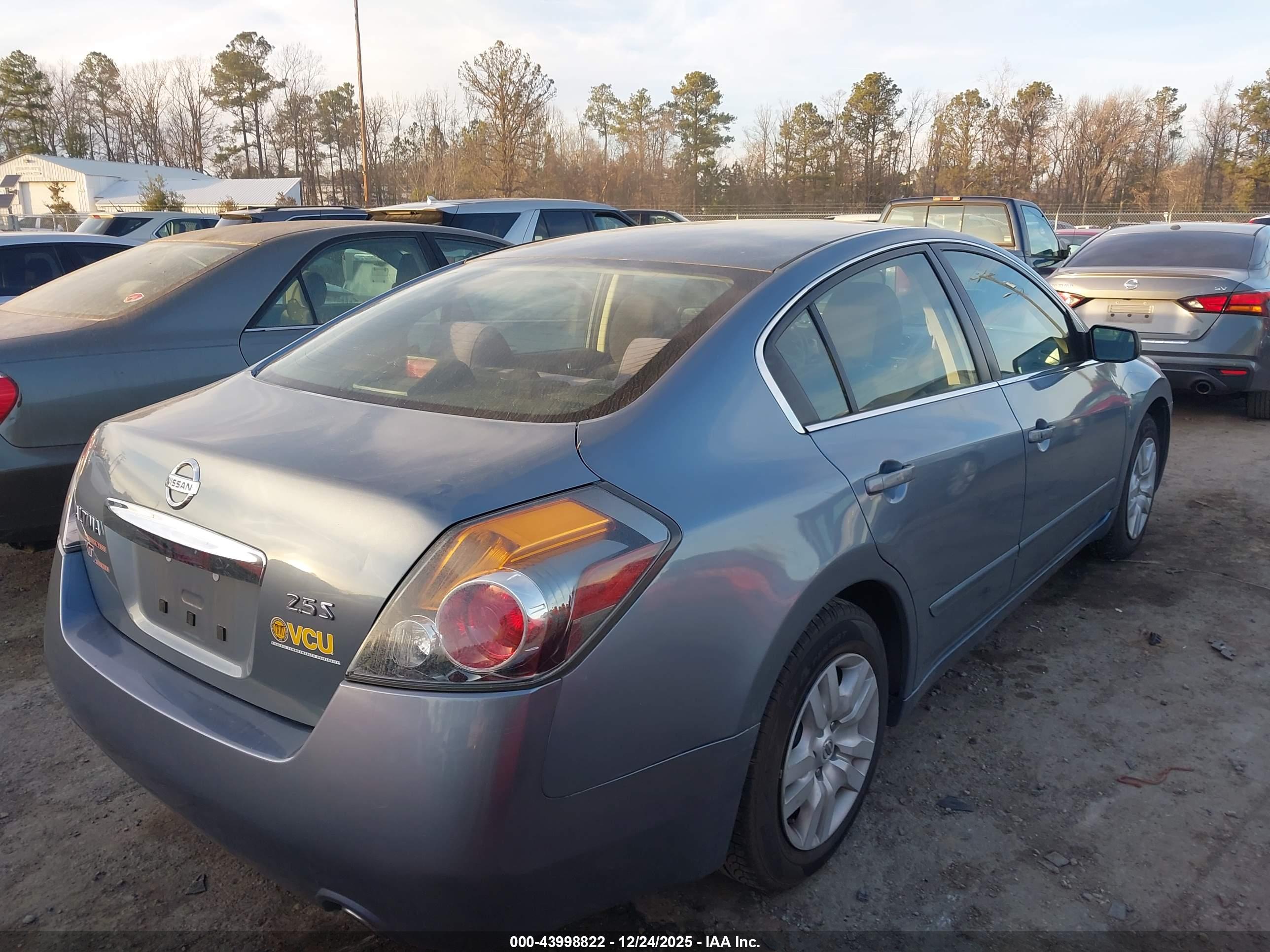 NISSAN ALTIMA image 4