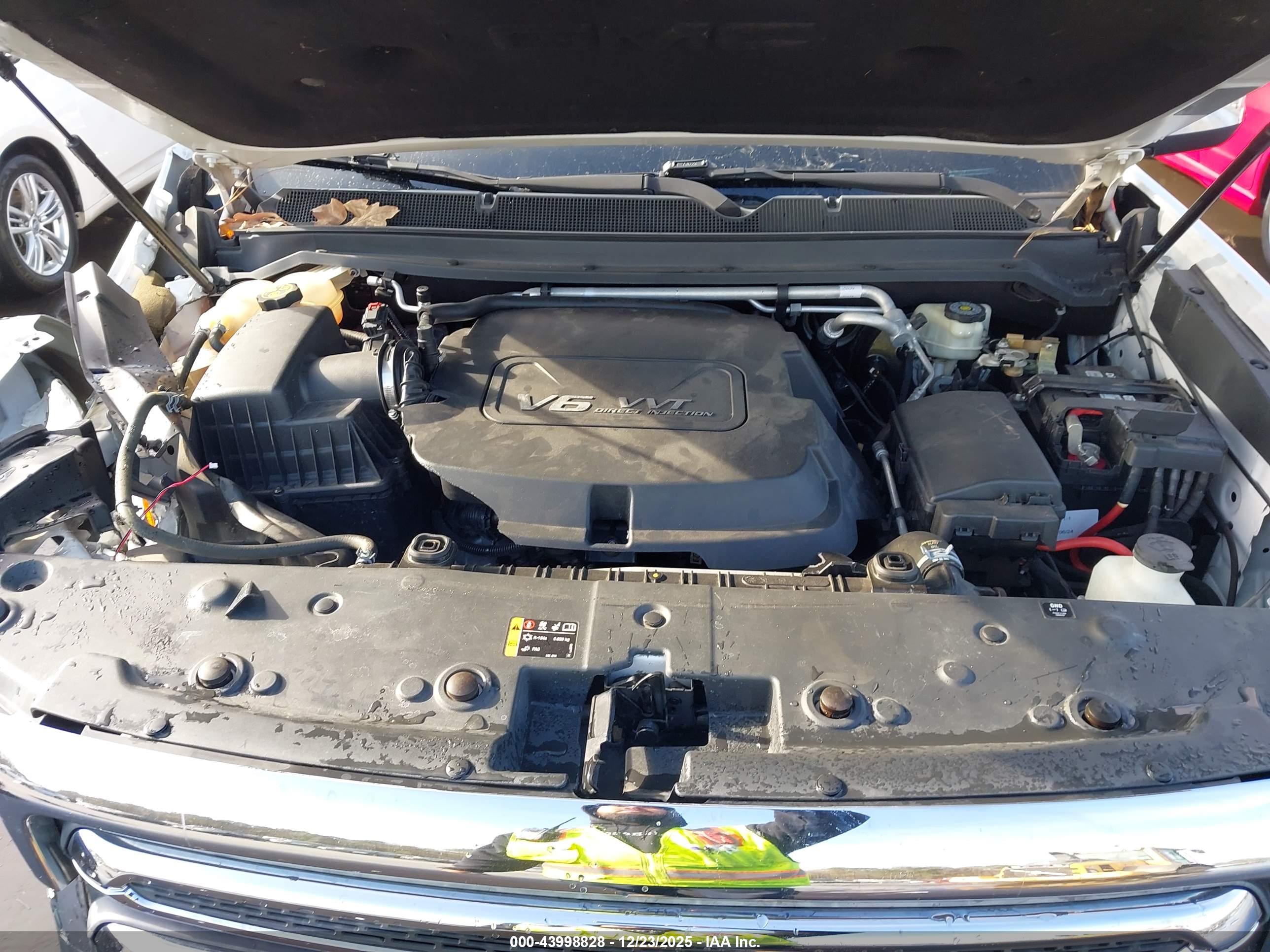 GMC CANYON image 10