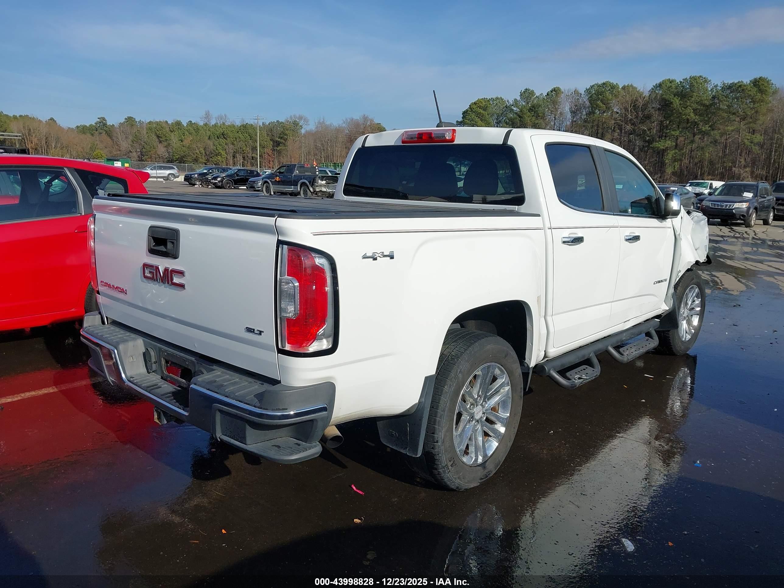 GMC CANYON image 4
