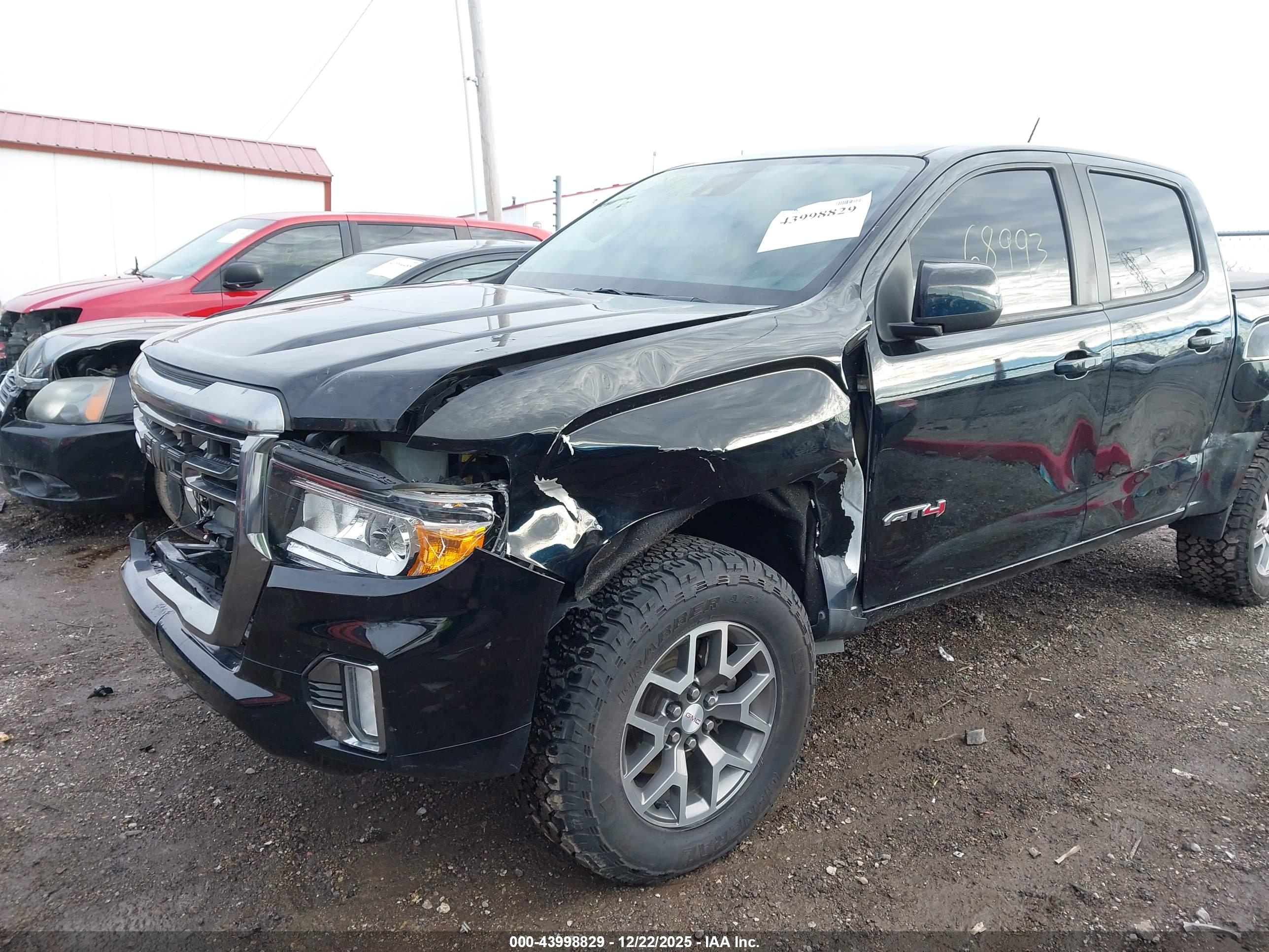 GMC CANYON image 6
