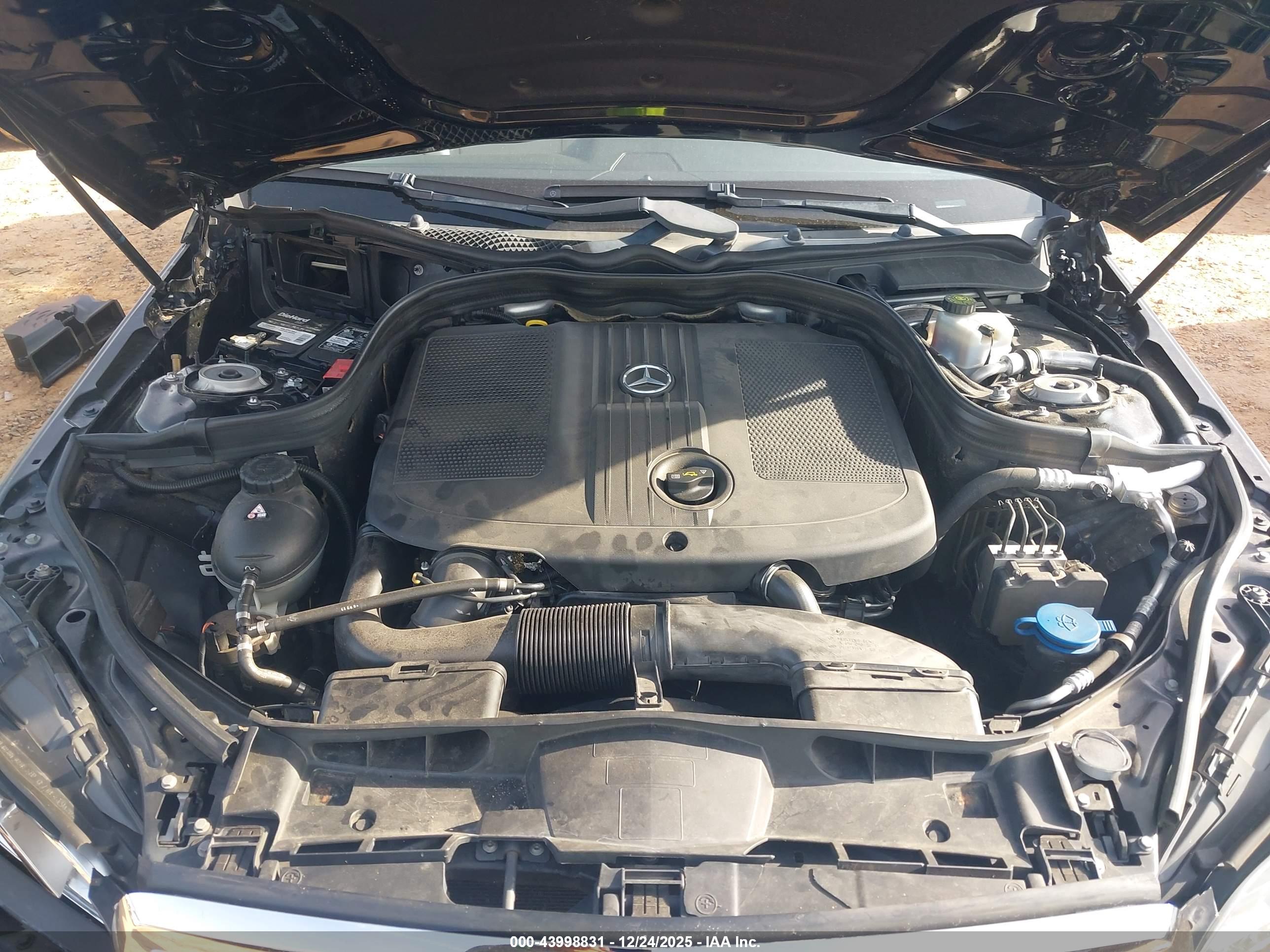 MERCEDES-BENZ E image 10