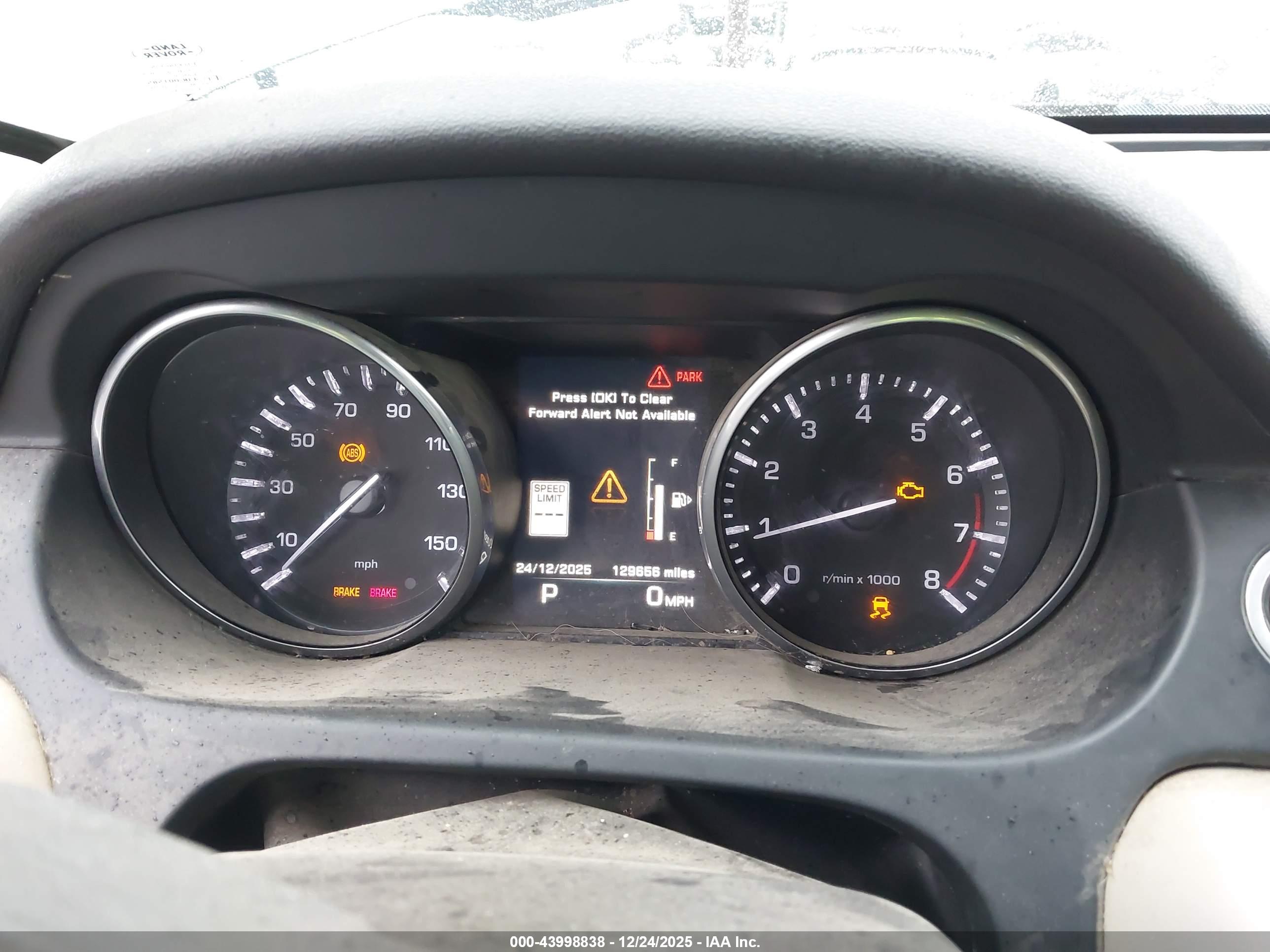 LAND ROVER image 7