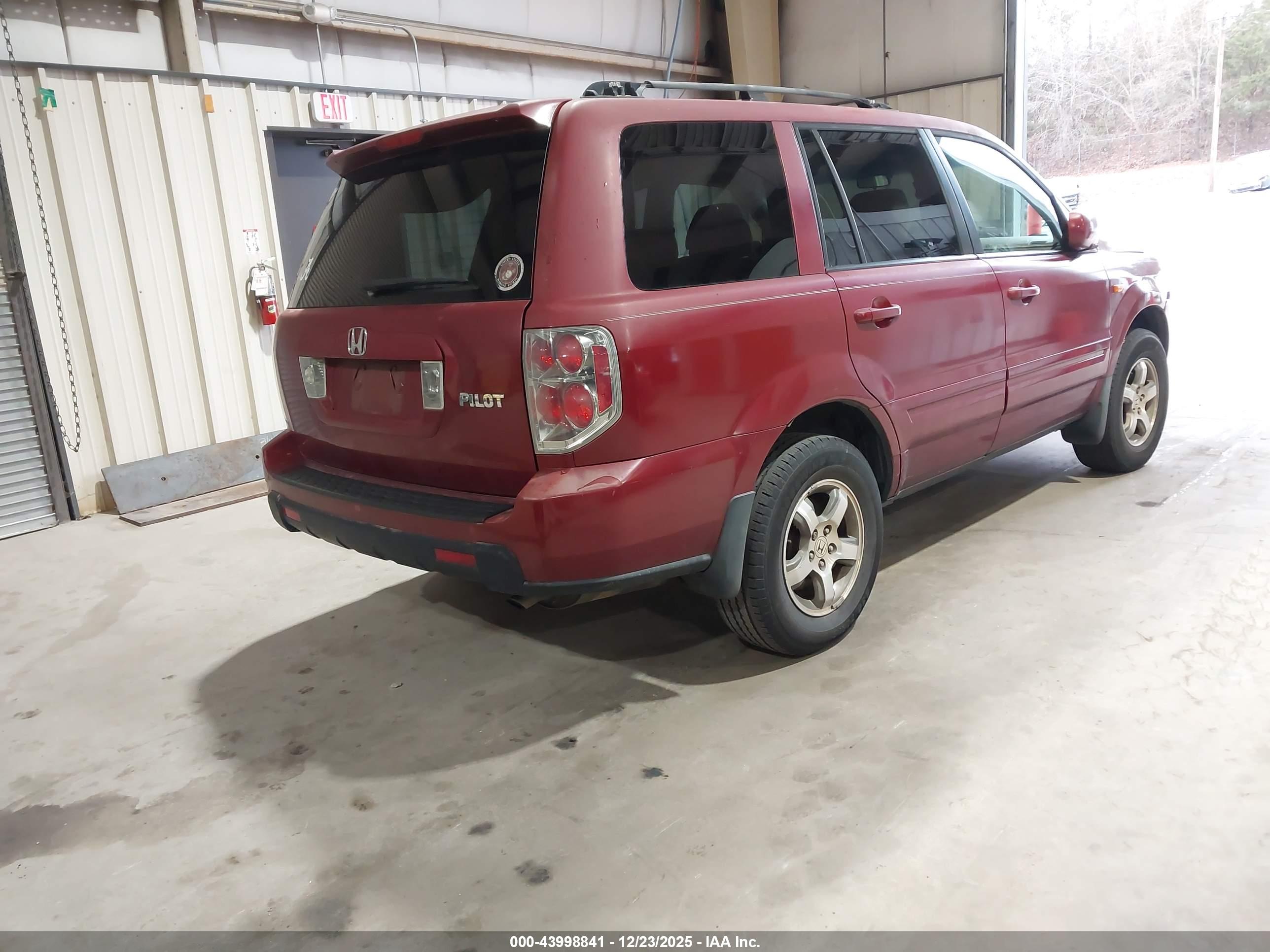 HONDA PILOT image 4