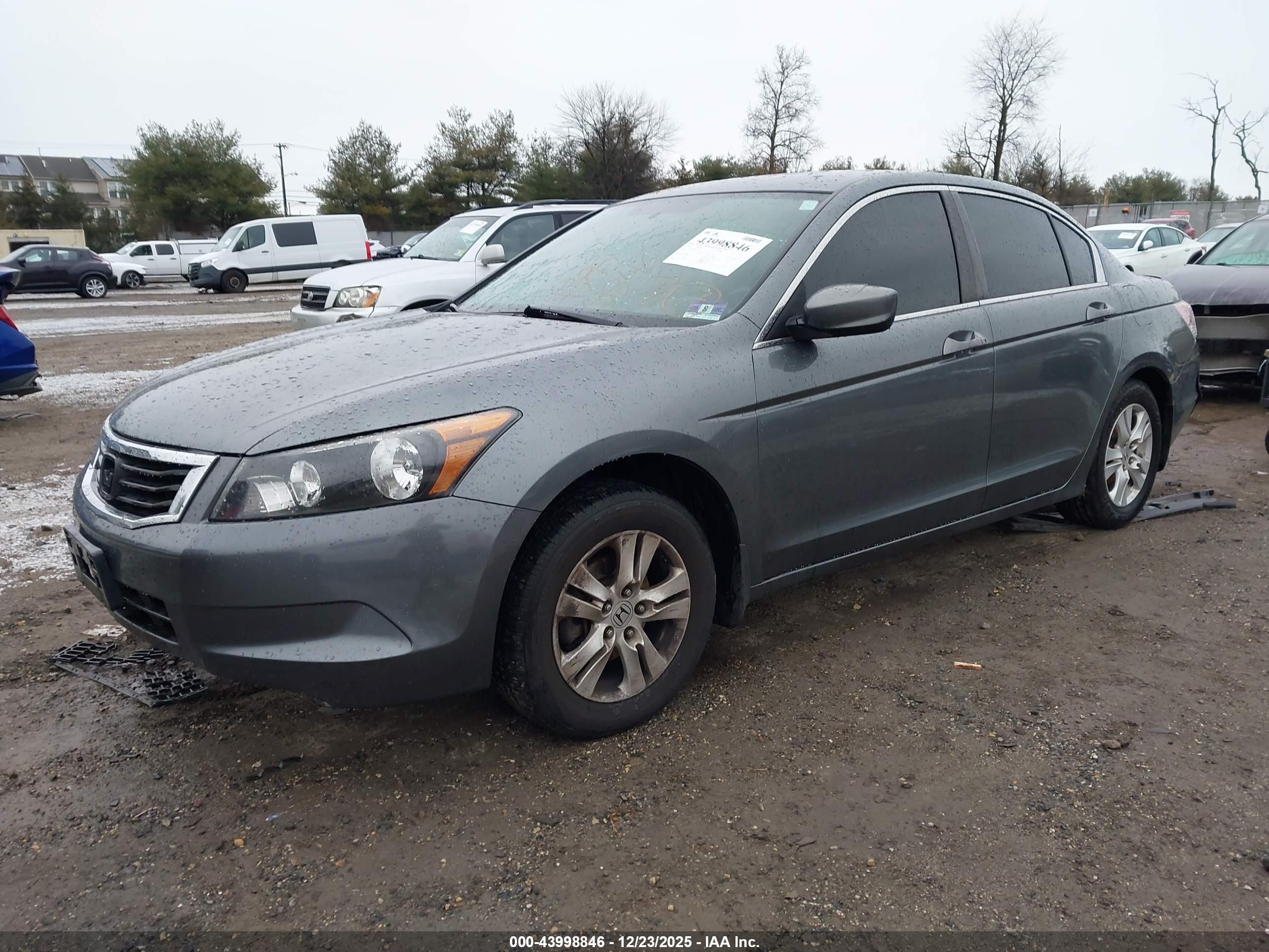HONDA ACCORD image 2