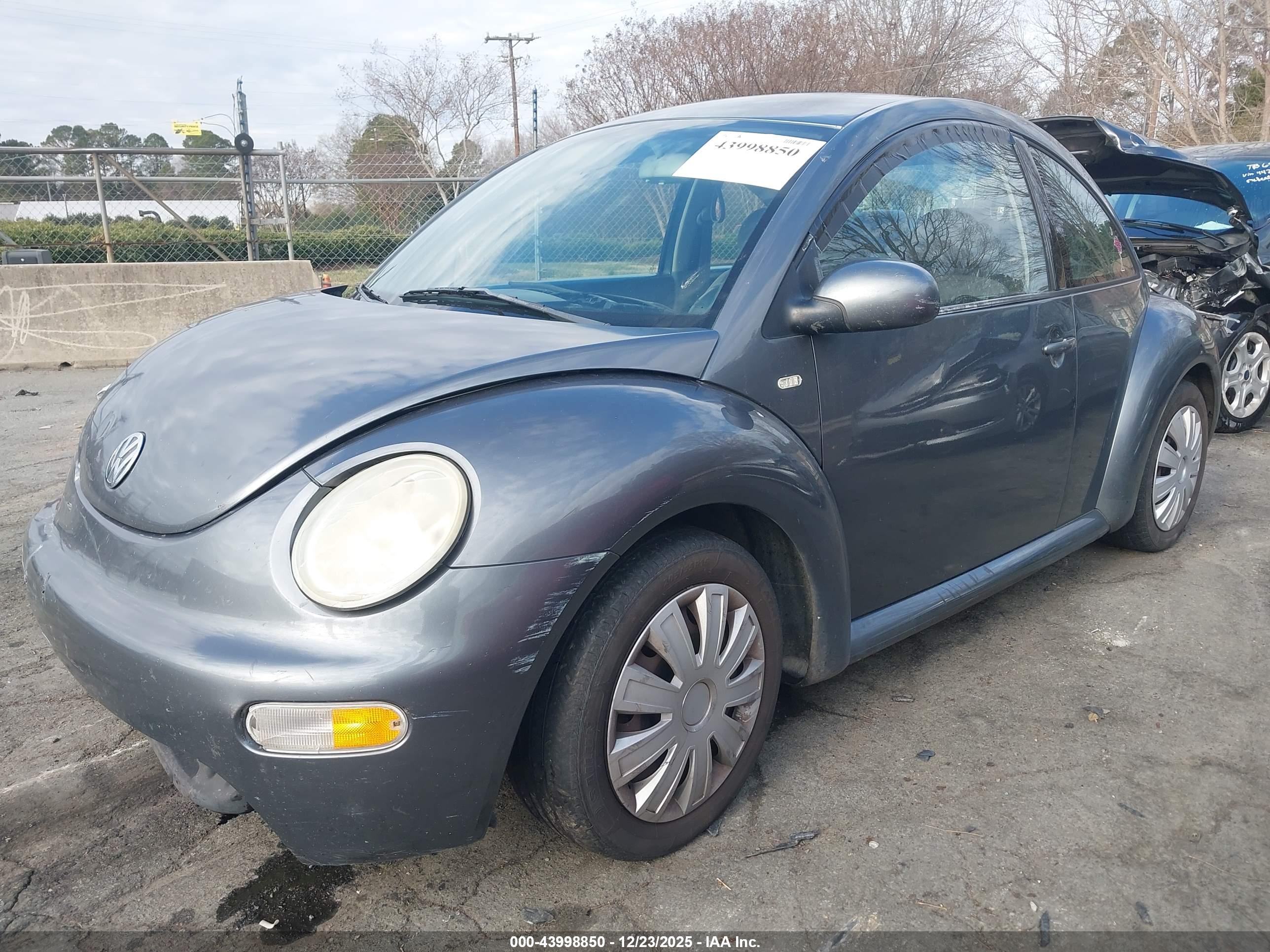 VOLKSWAGEN NEW image 2