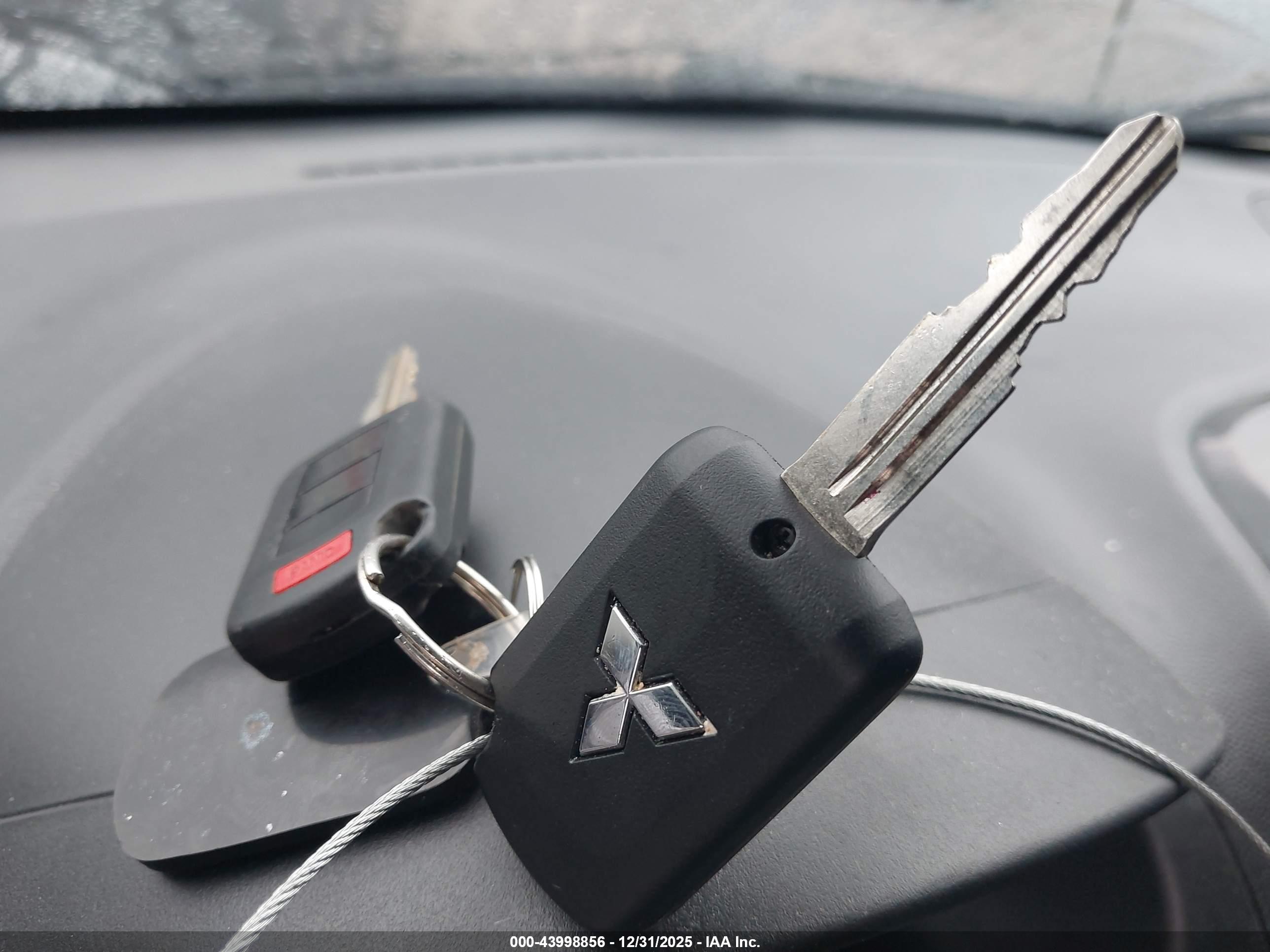 MITSUBISHI MIRAGE image 11