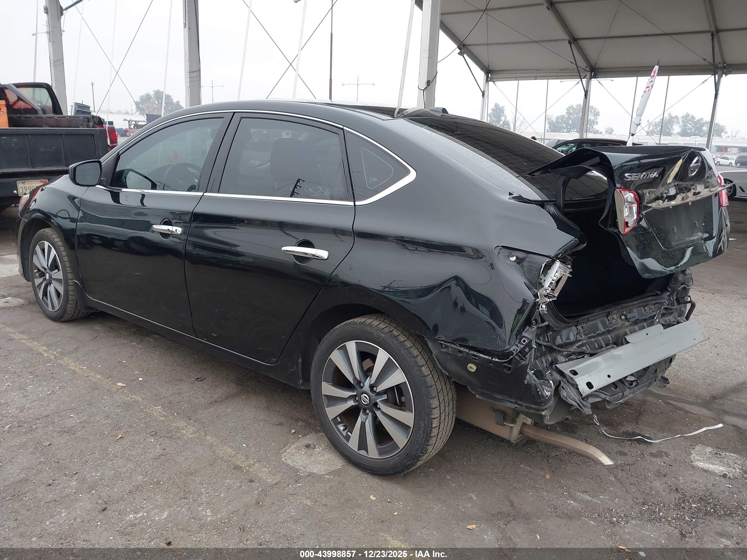 NISSAN SENTRA image 3