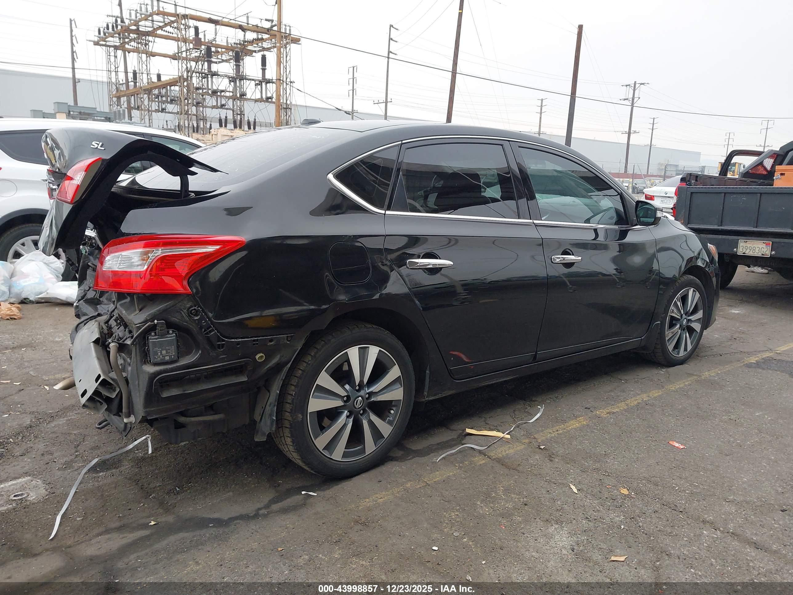 NISSAN SENTRA image 4