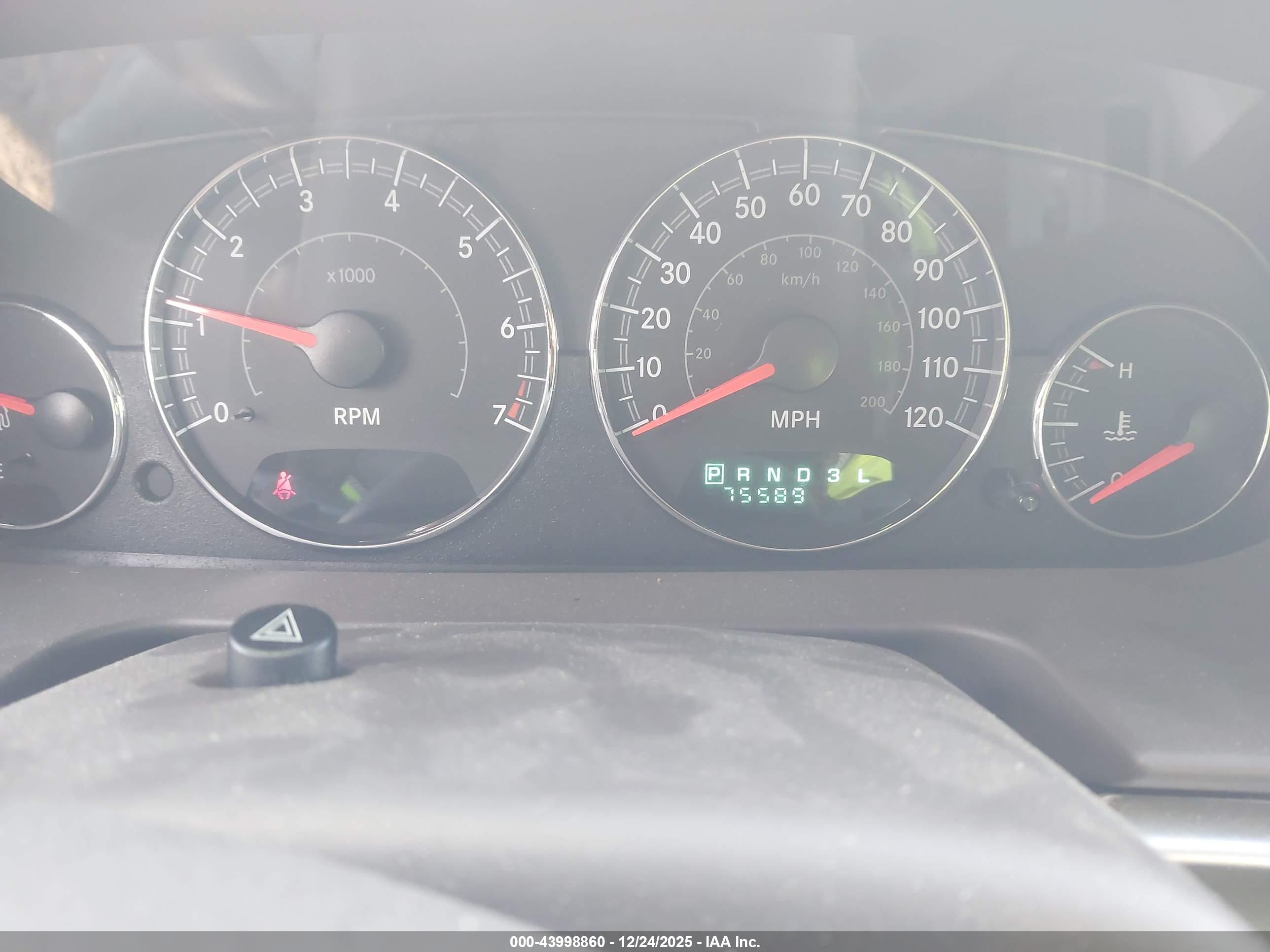 CHRYSLER SEBRING image 7