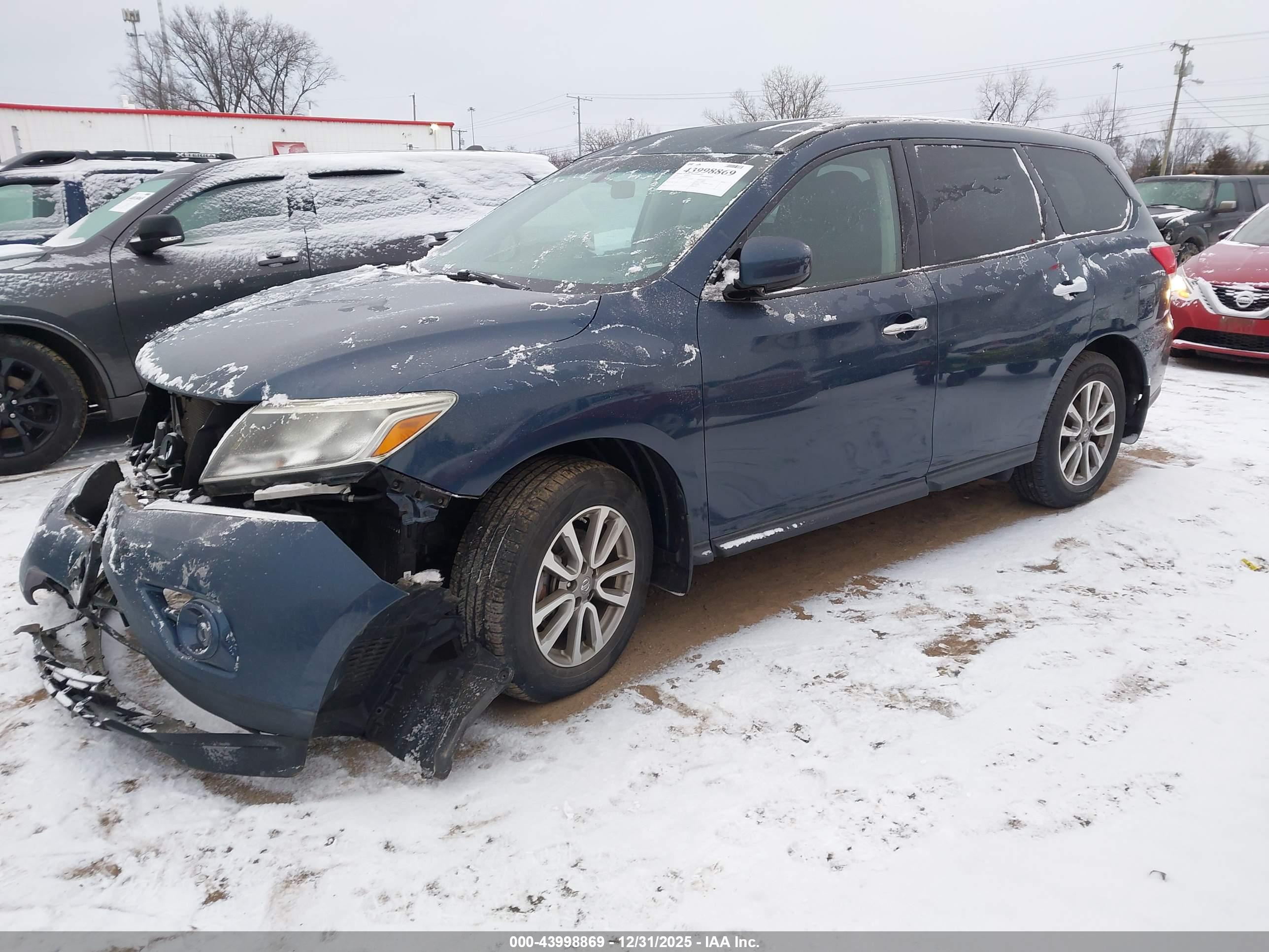 NISSAN PATHFINDER image 2