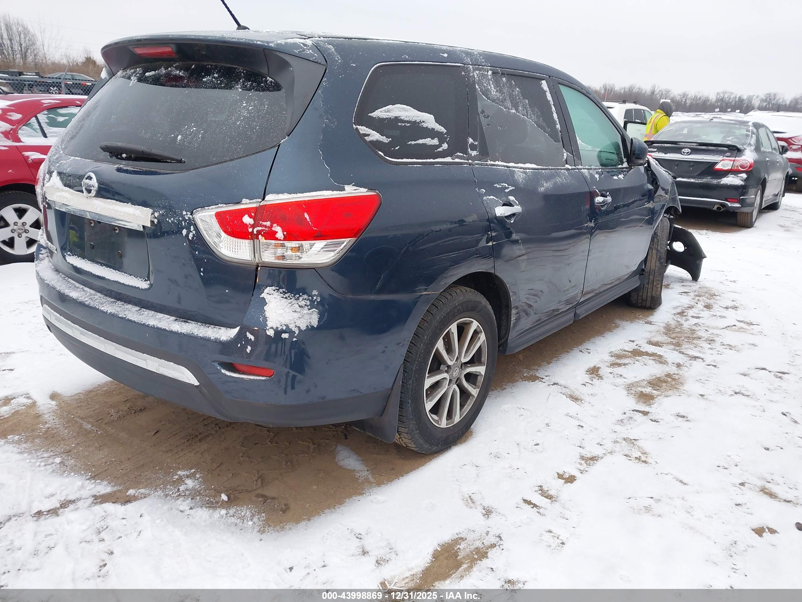 NISSAN PATHFINDER image 4