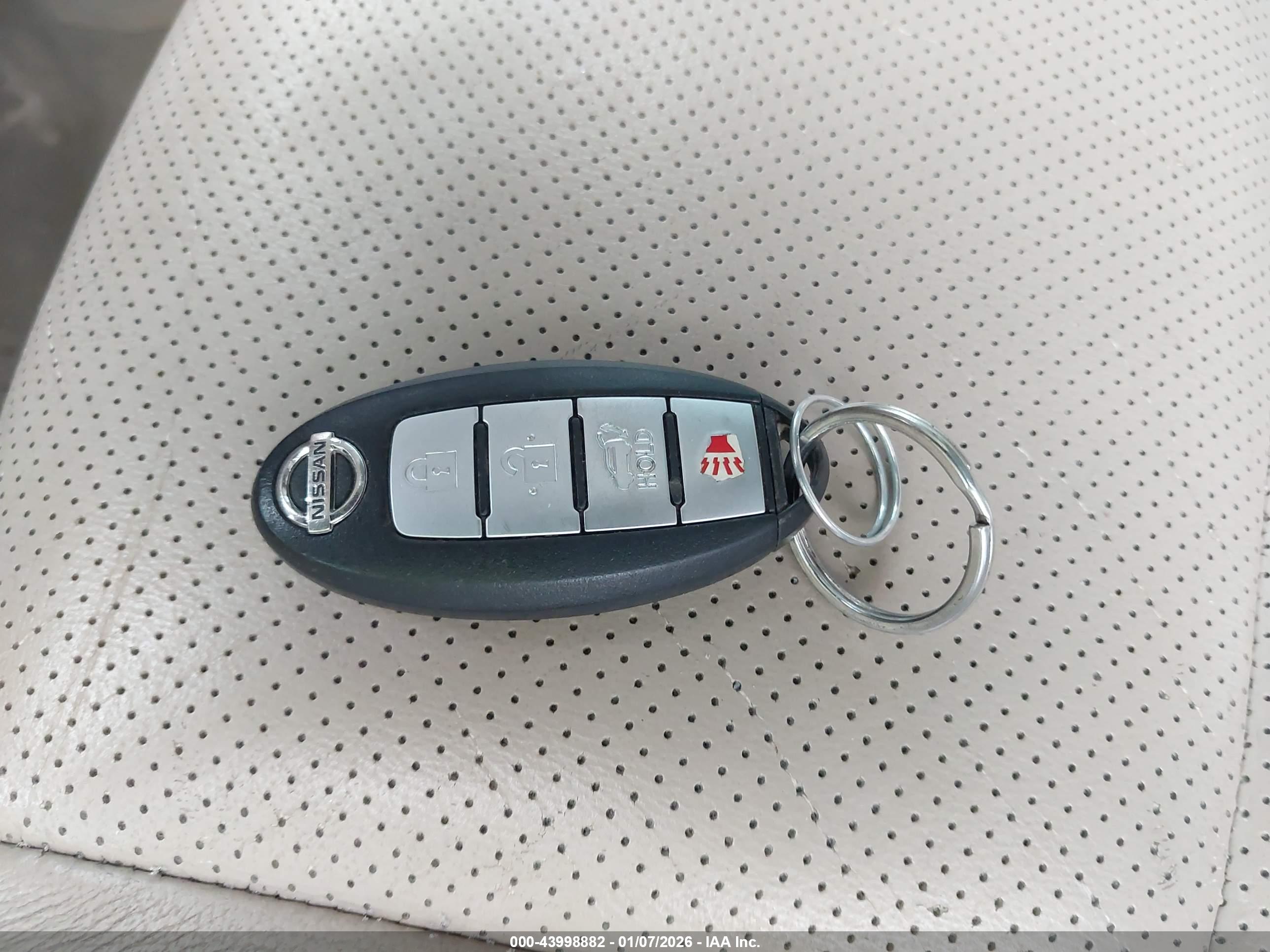 NISSAN ROGUE image 11