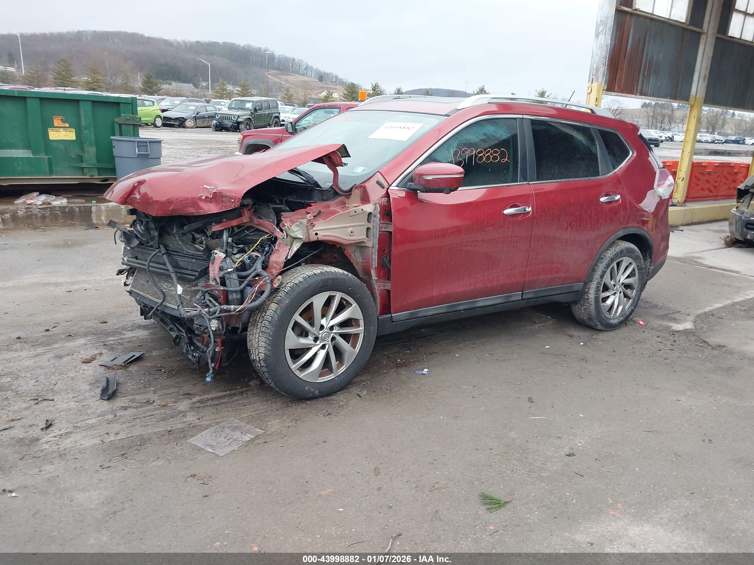 NISSAN ROGUE image 2