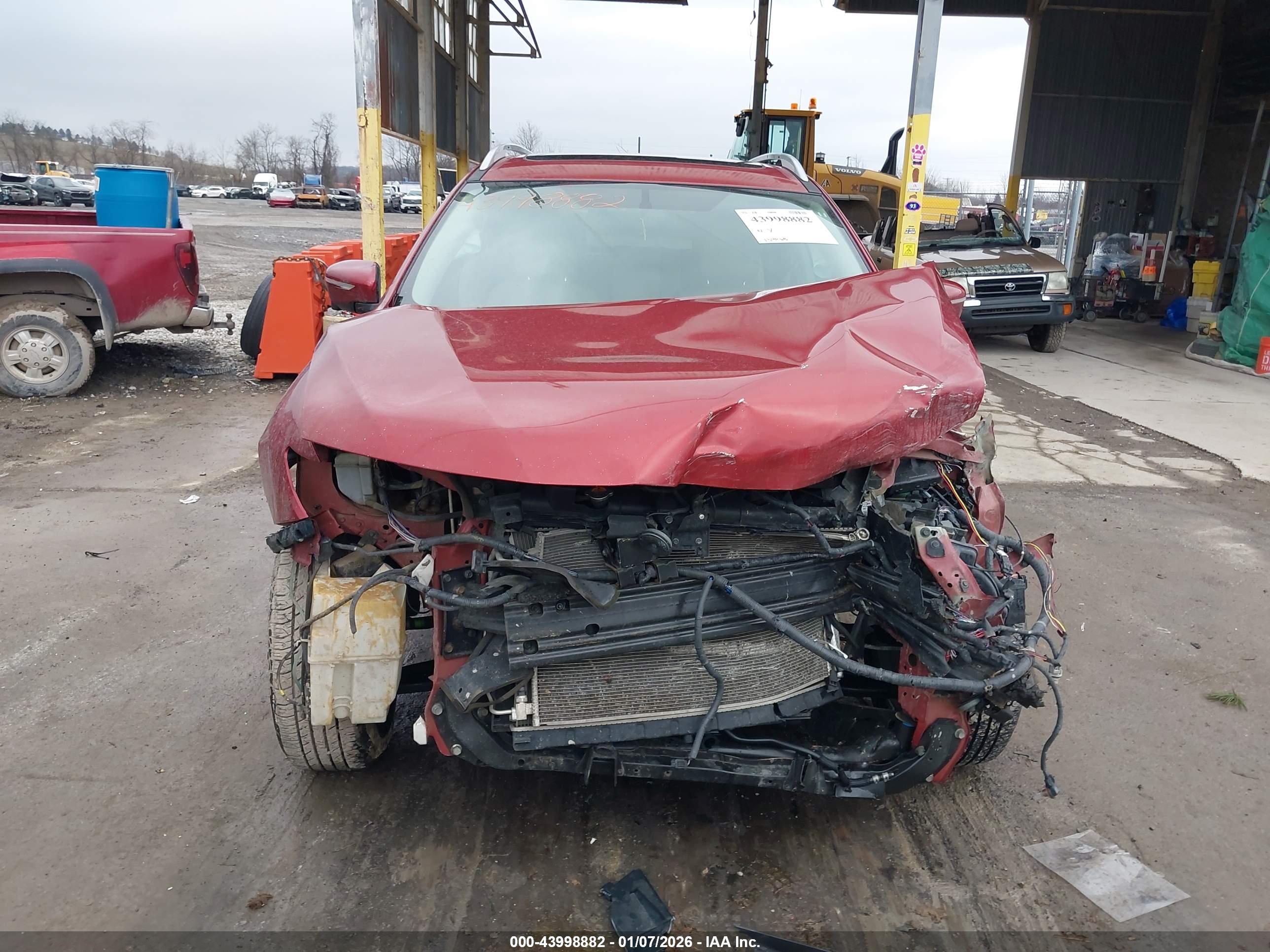 NISSAN ROGUE image 6
