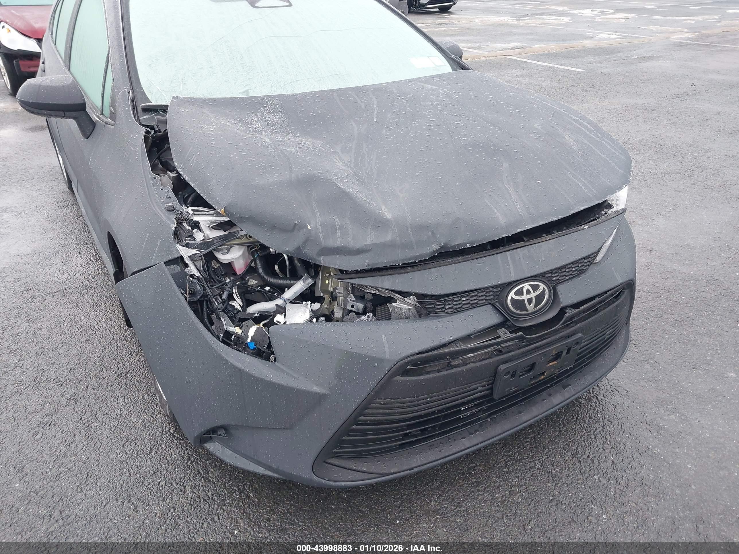 TOYOTA COROLLA image 6