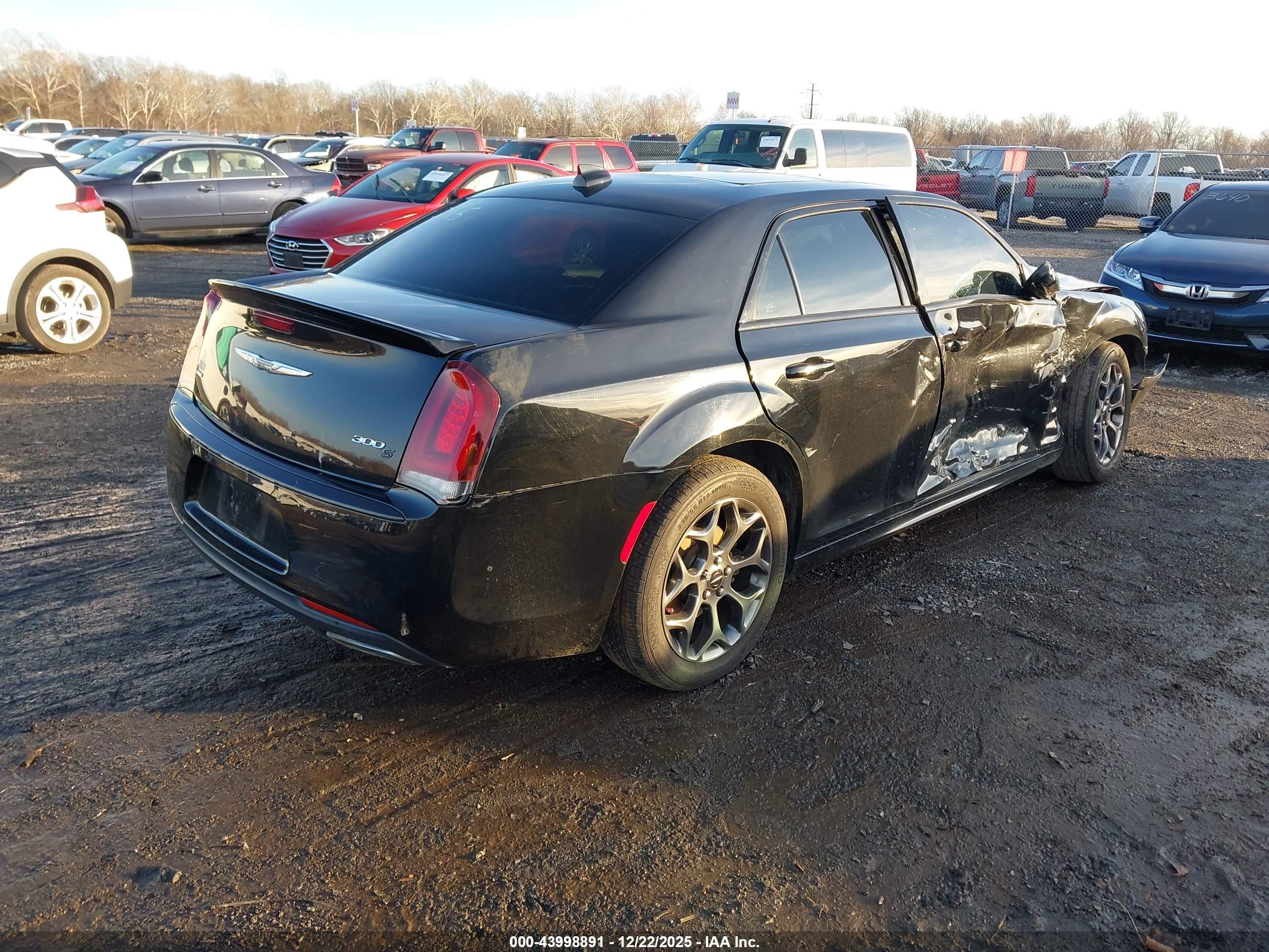 CHRYSLER 300 image 4