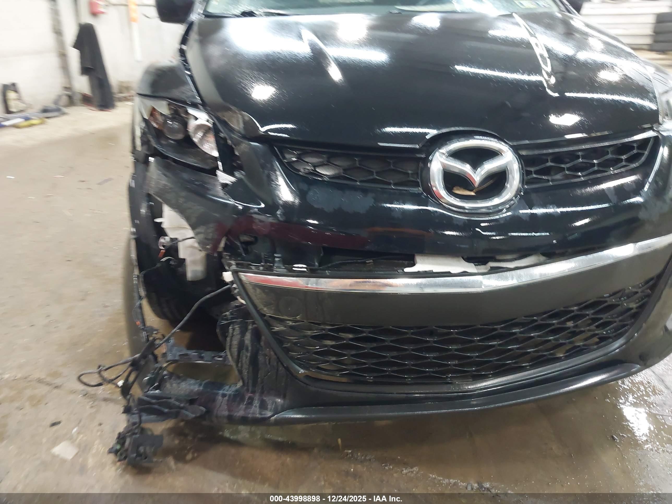 MAZDA CX-7 image 6