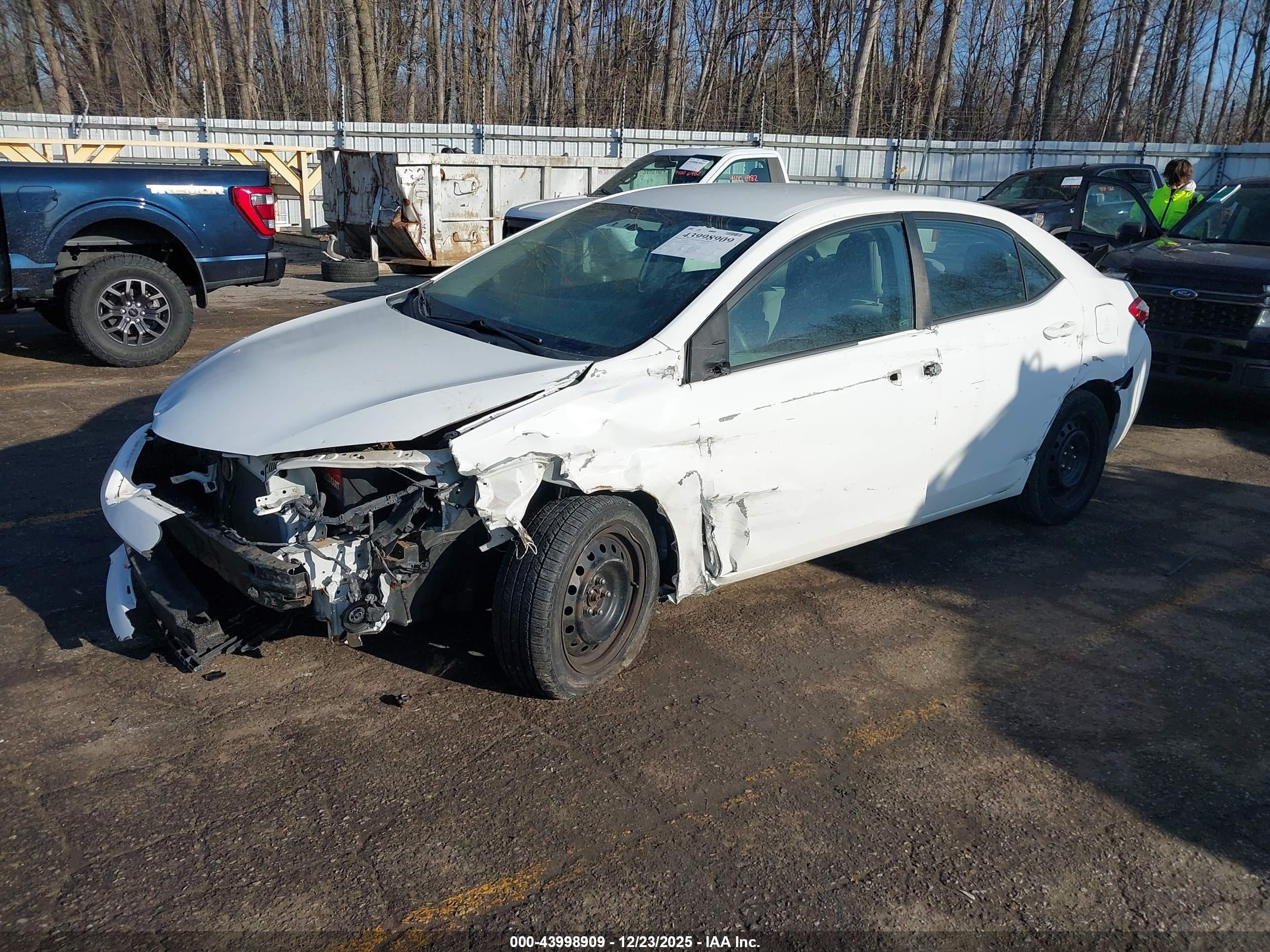 TOYOTA COROLLA image 2