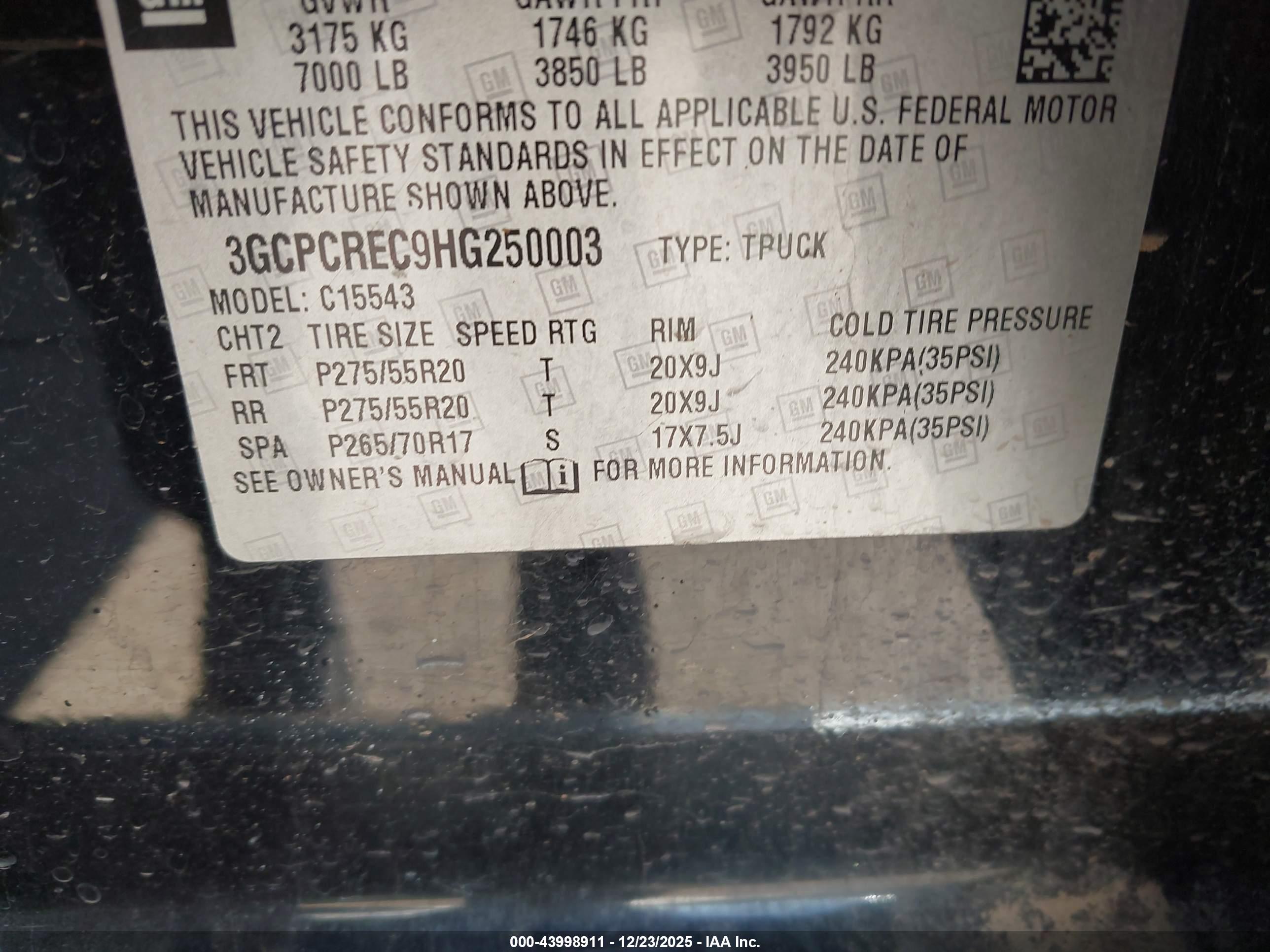 CHEVROLET SILVERADO image 9