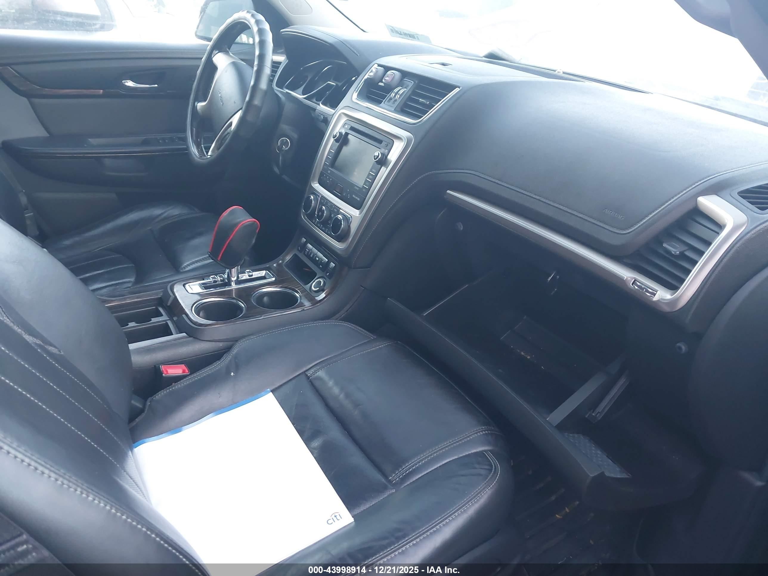 GMC ACADIA image 5