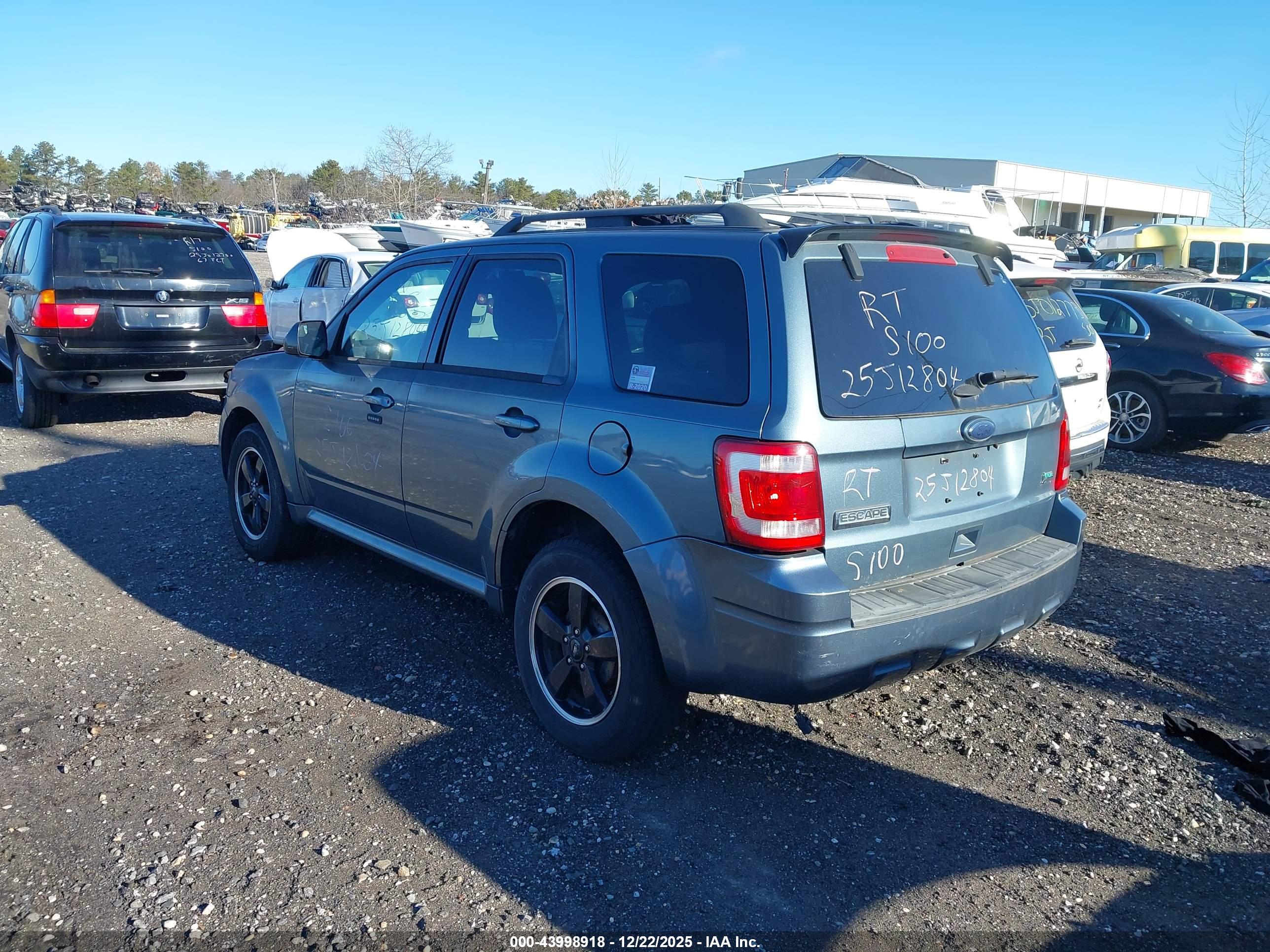FORD ESCAPE image 3