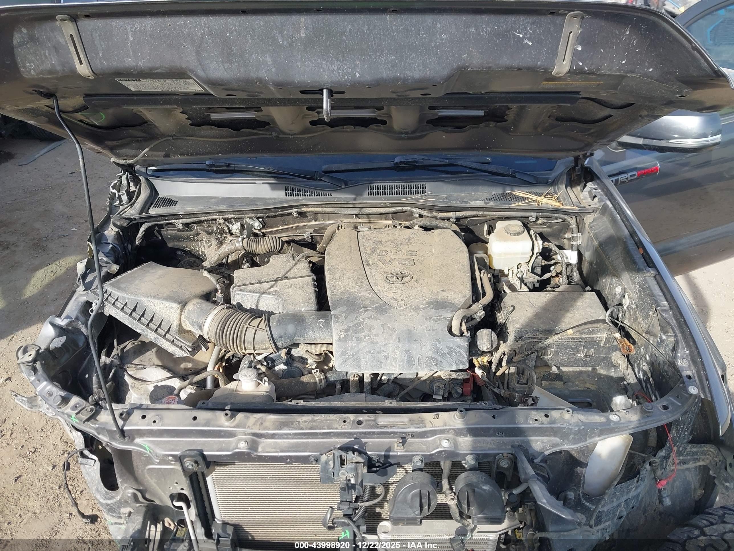 TOYOTA TACOMA image 10