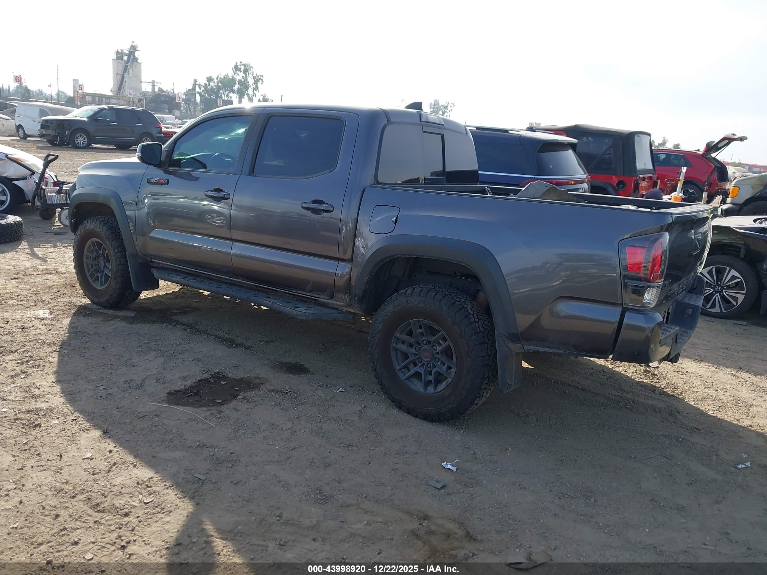 TOYOTA TACOMA image 3
