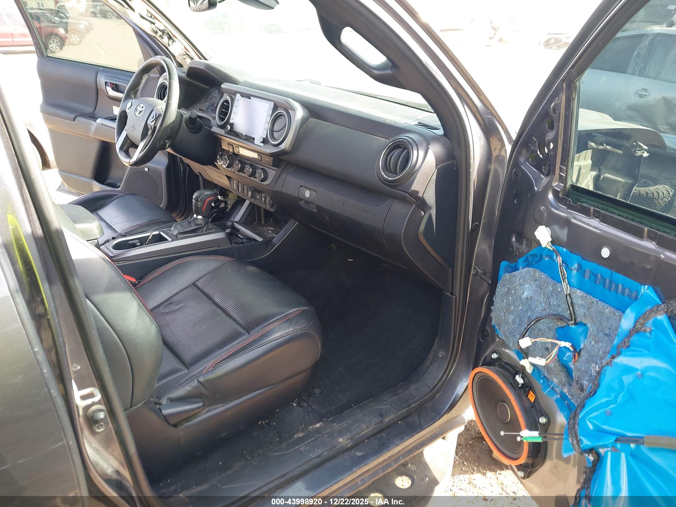 TOYOTA TACOMA image 5