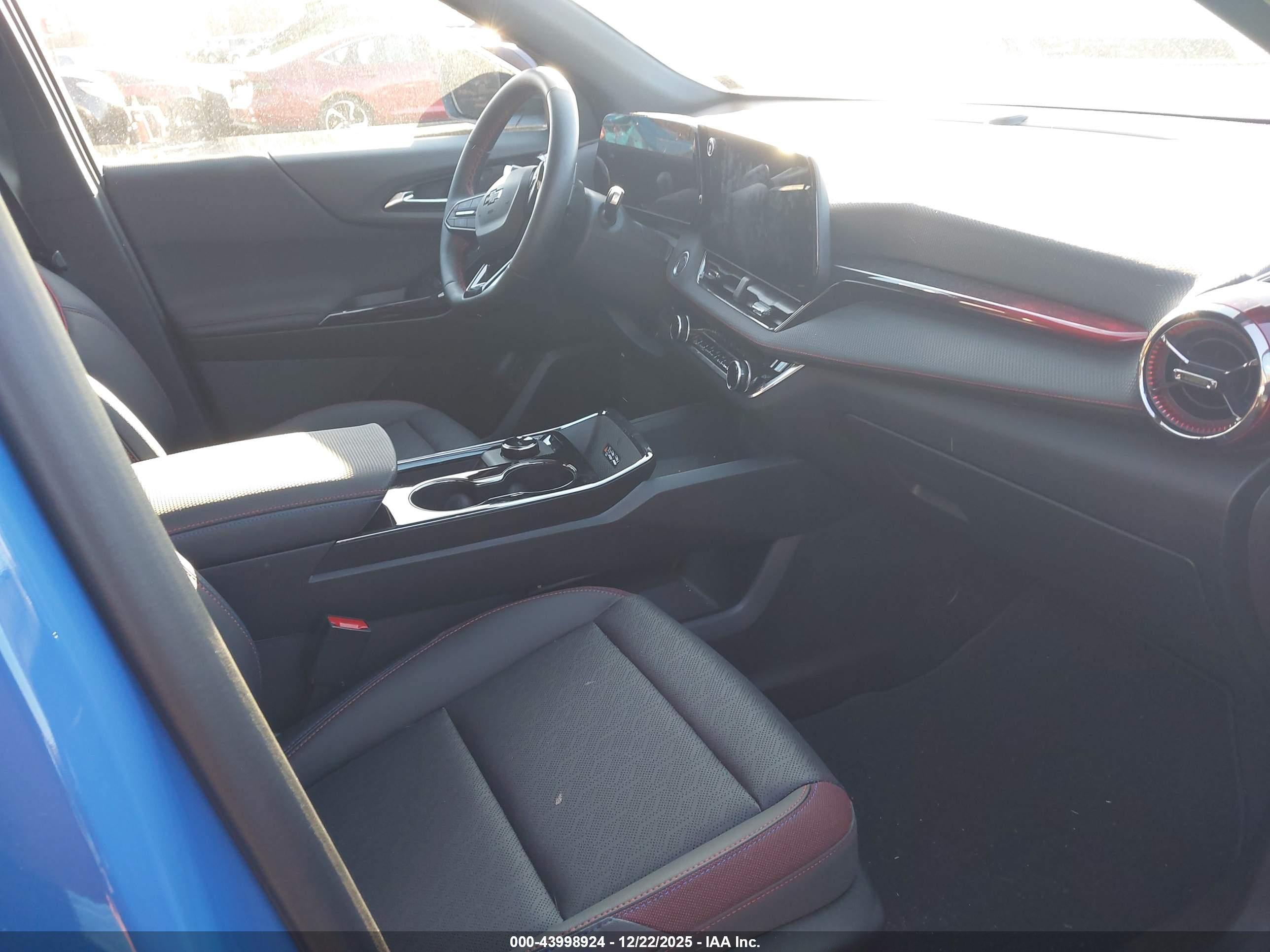 CHEVROLET EQUINOX image 5