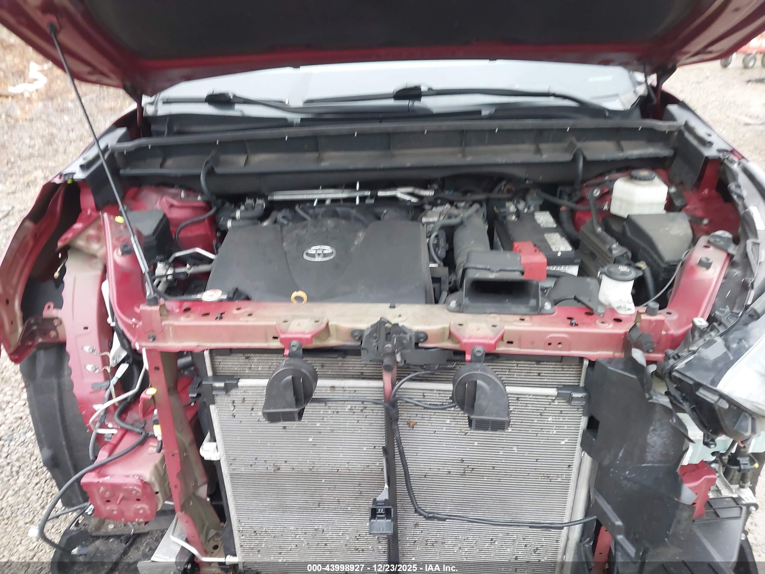 TOYOTA HIGHLANDER image 10