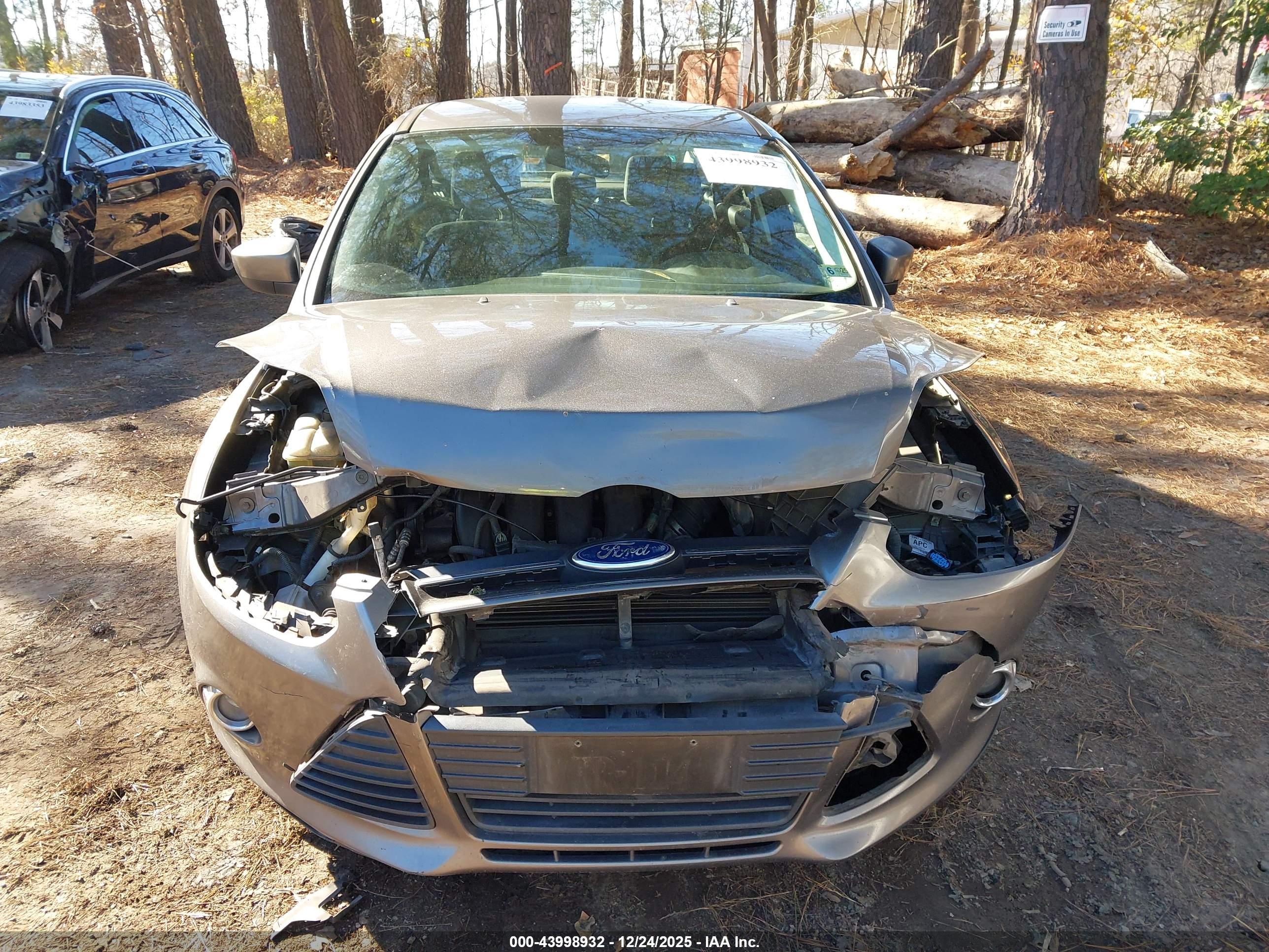 FORD FOCUS image 6