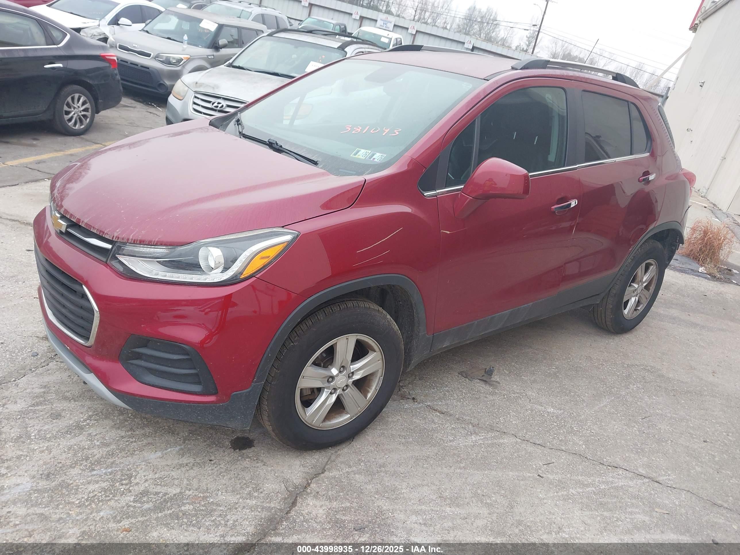 CHEVROLET TRAX image 2