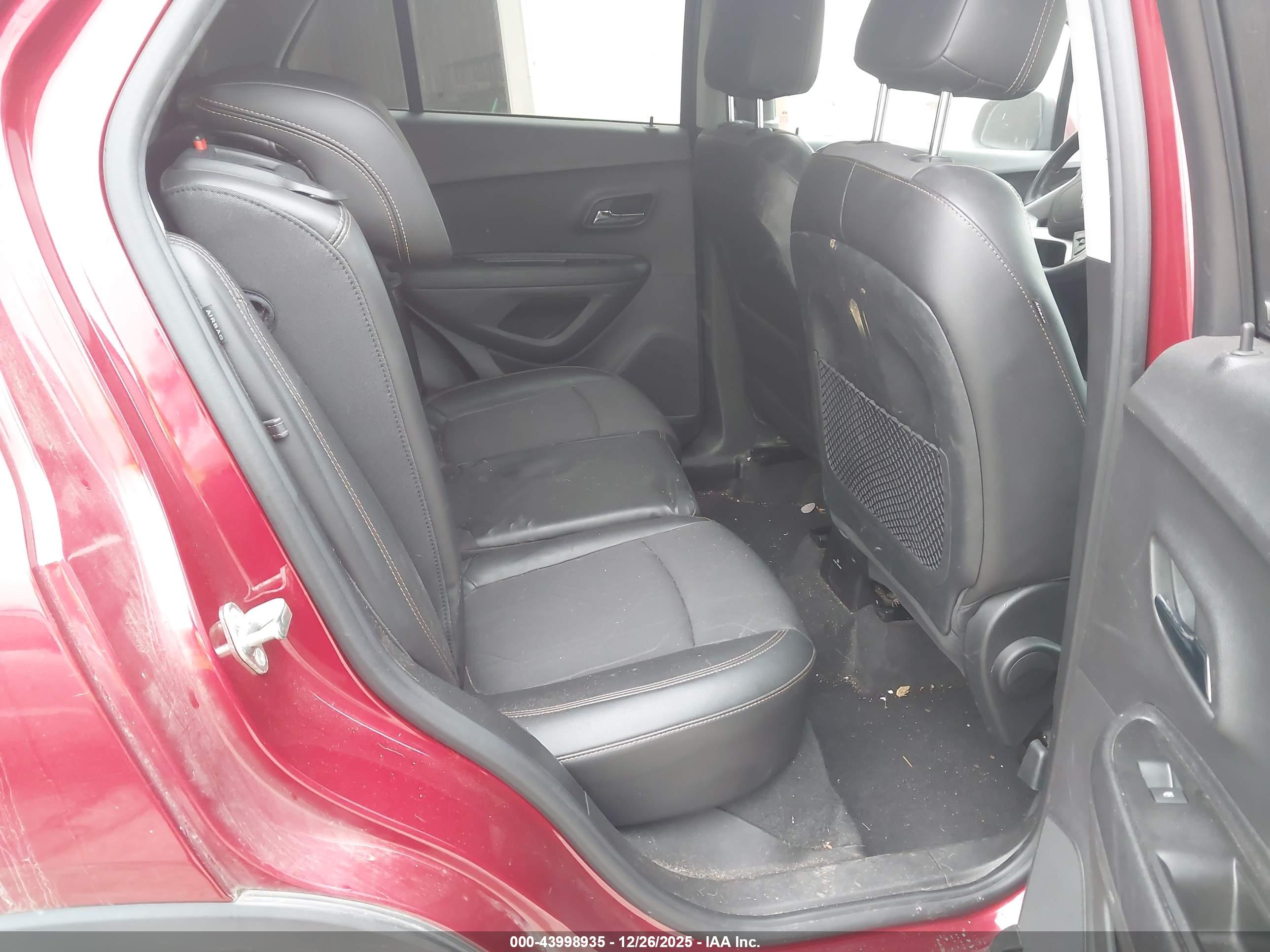 CHEVROLET TRAX image 8