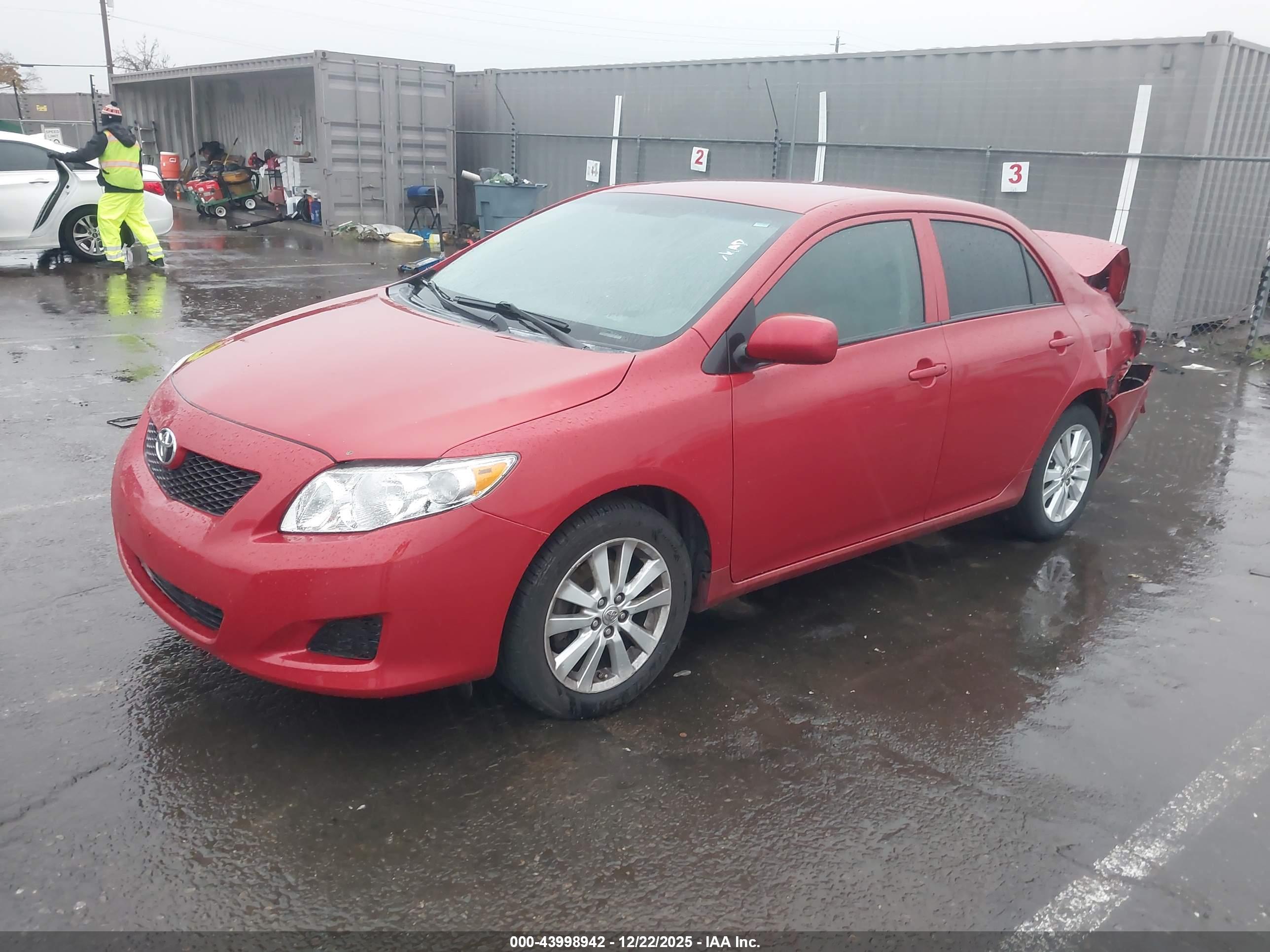 TOYOTA COROLLA image 2