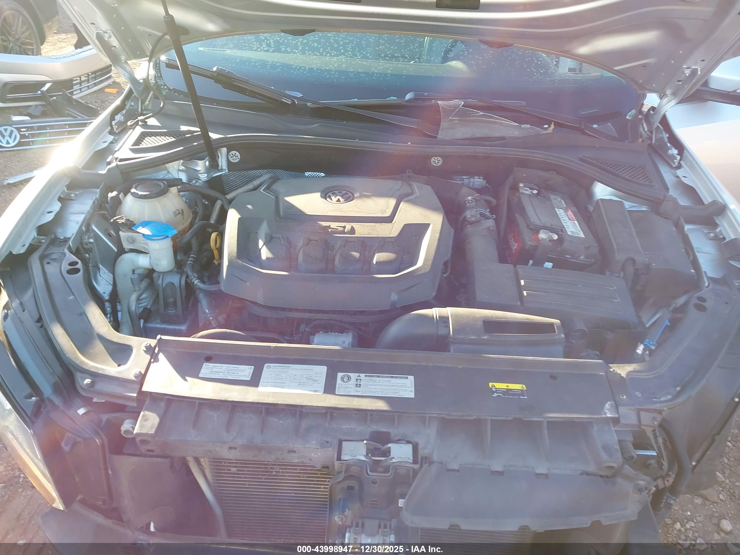 VOLKSWAGEN PASSAT image 10