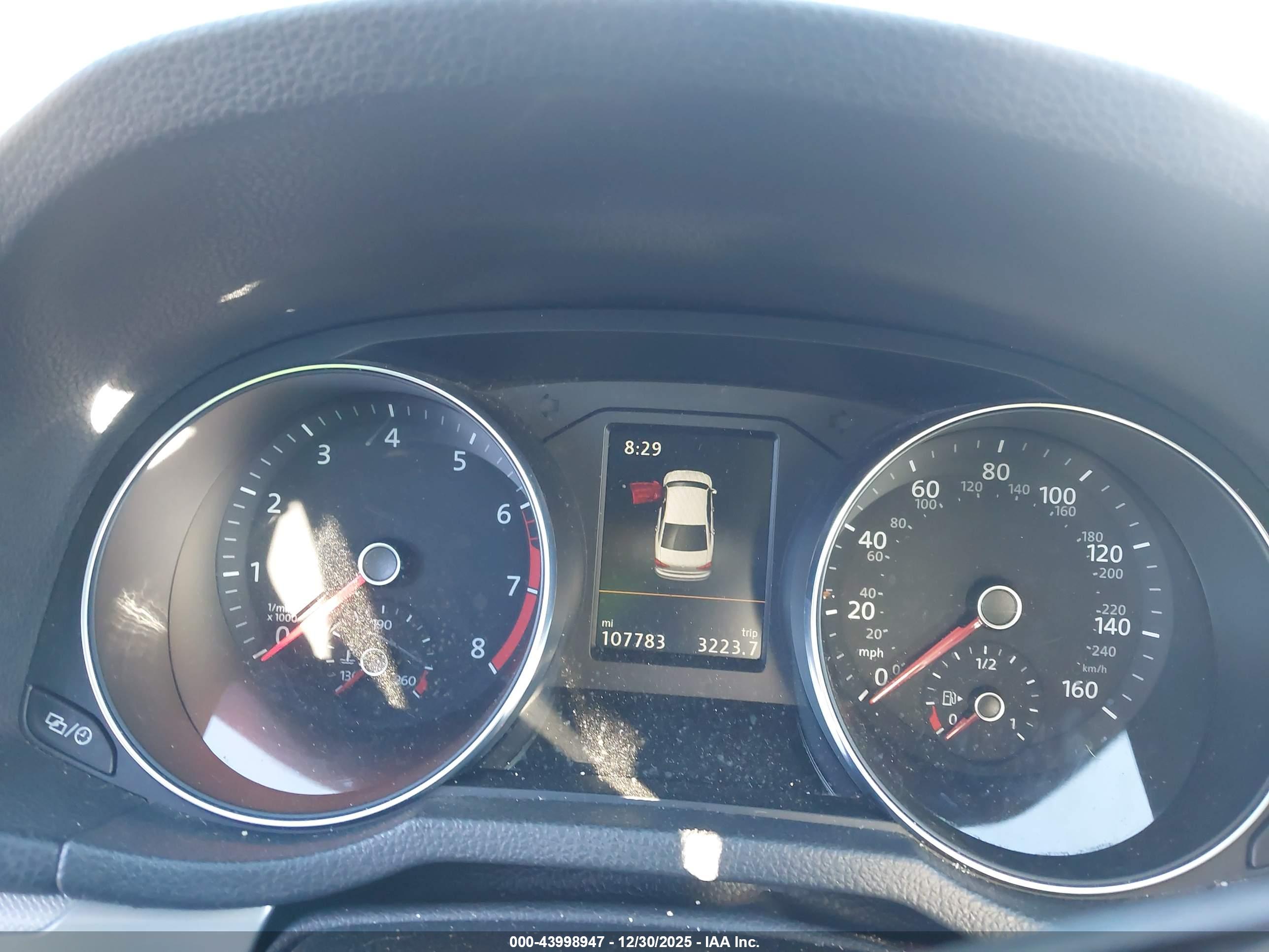 VOLKSWAGEN PASSAT image 7