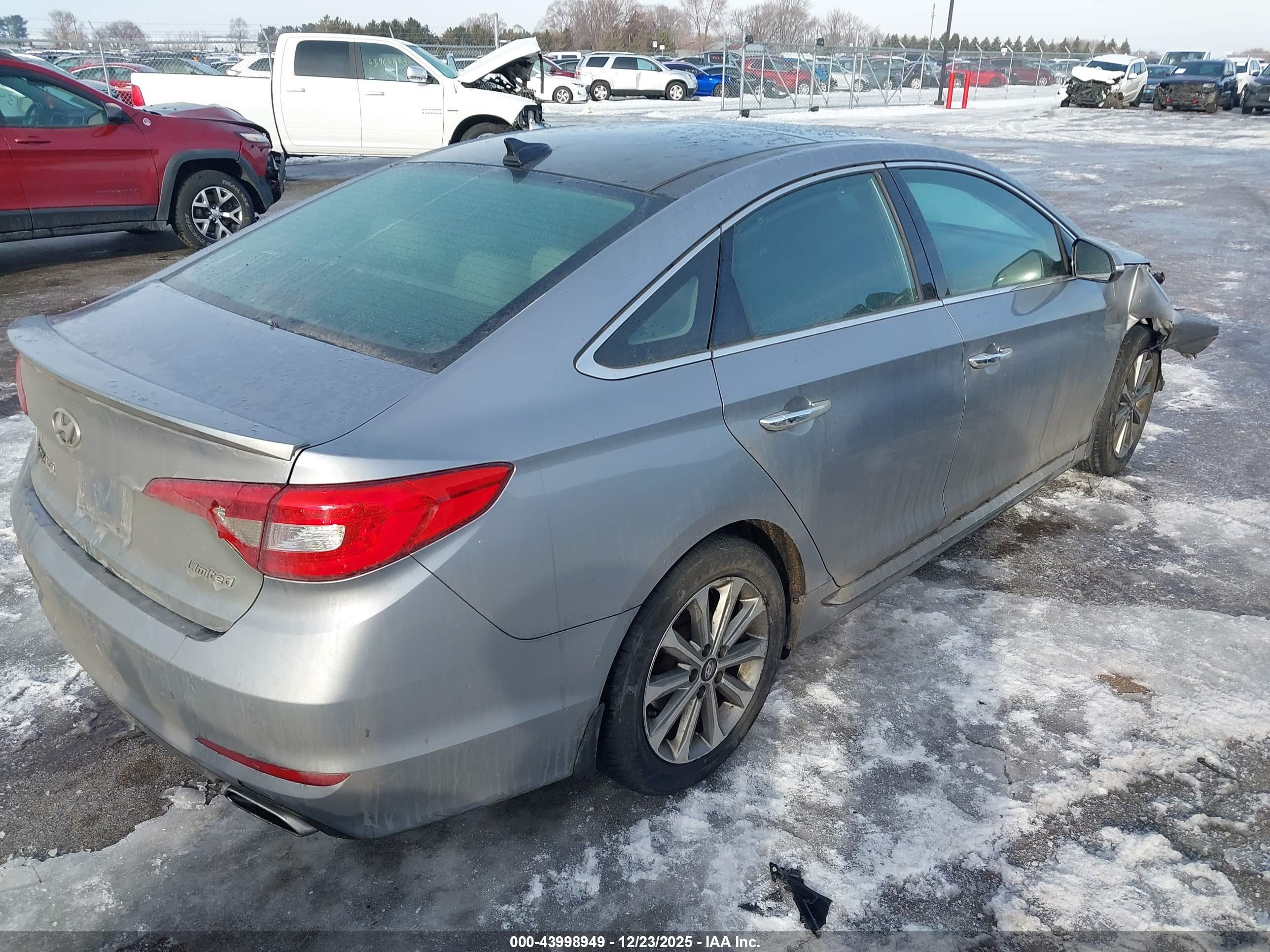 HYUNDAI SONATA image 4