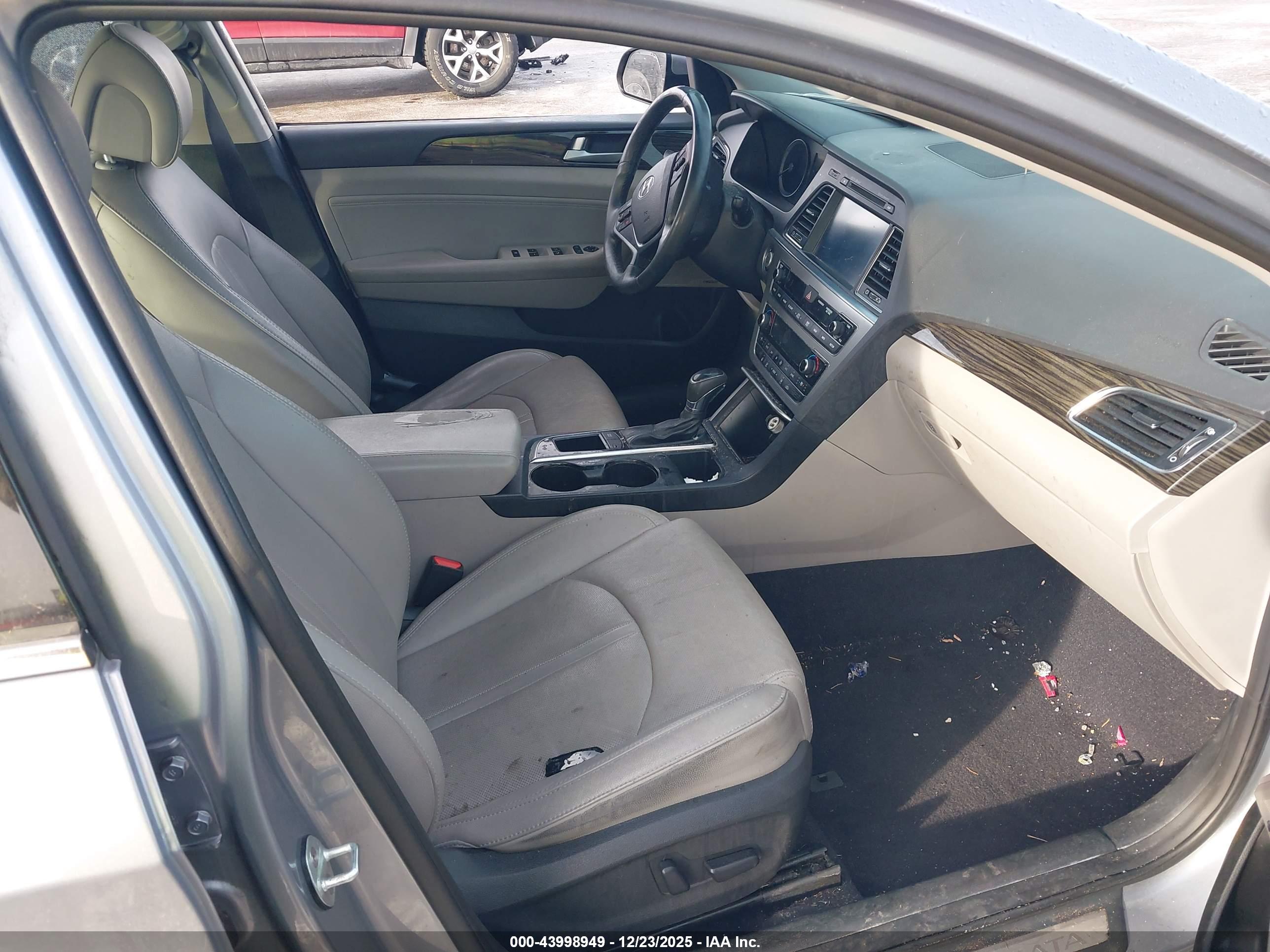 HYUNDAI SONATA image 5