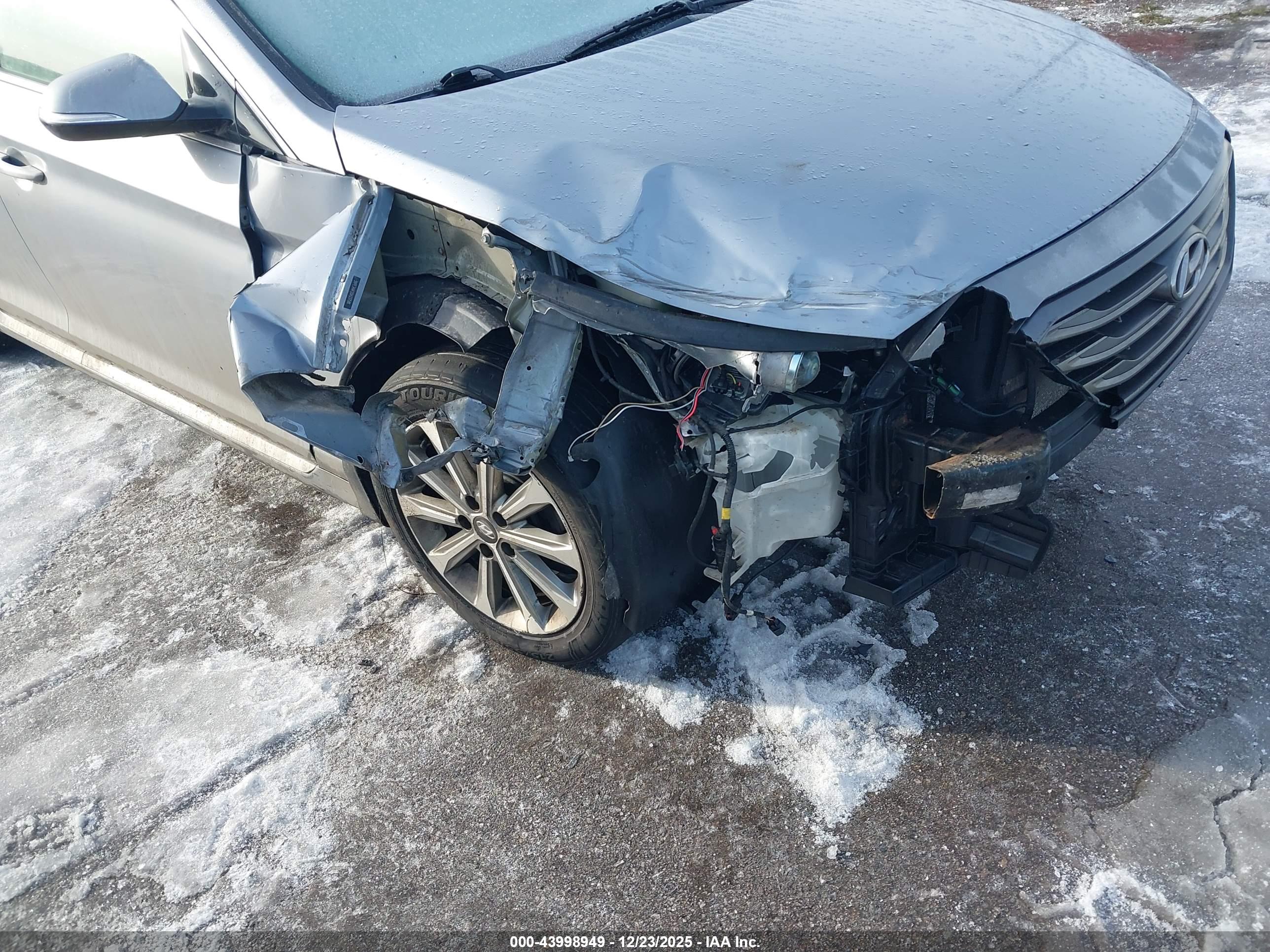 HYUNDAI SONATA image 6