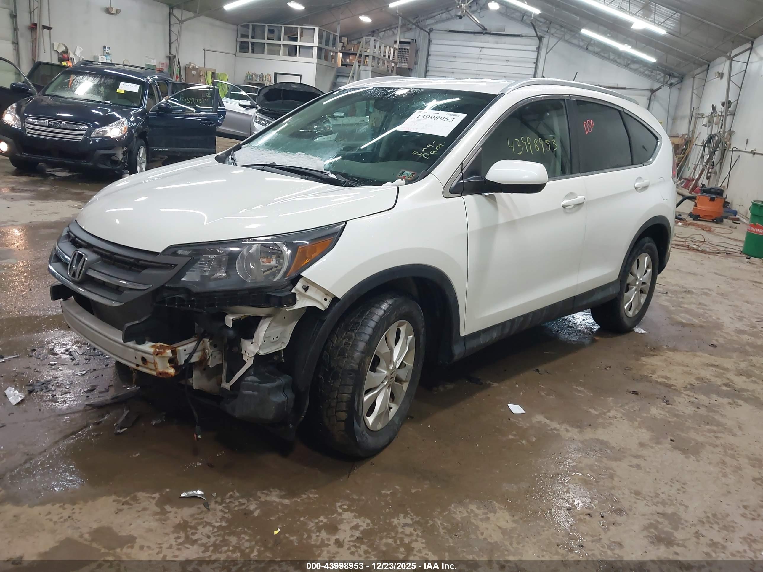 HONDA CR-V image 2
