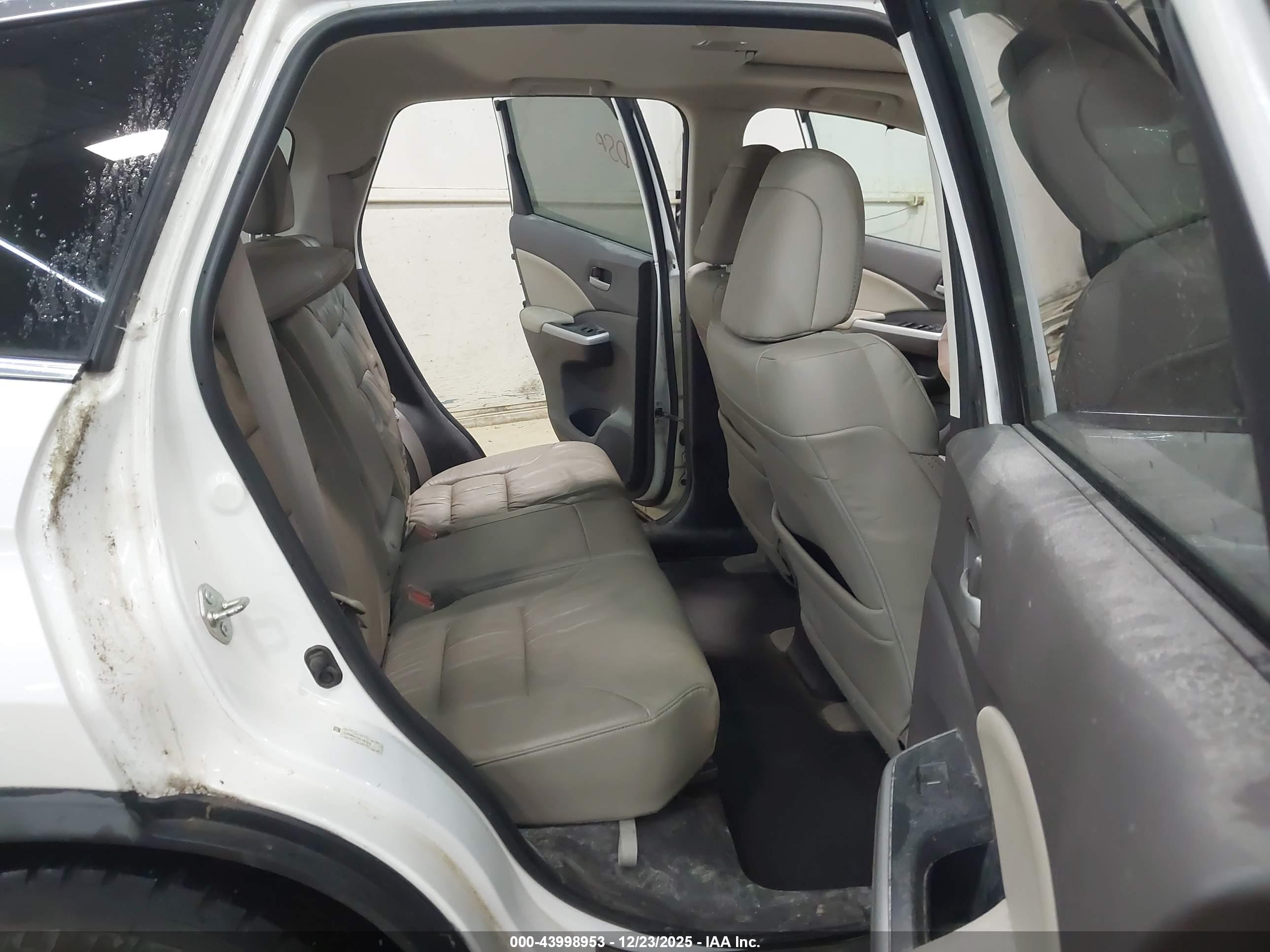 HONDA CR-V image 8