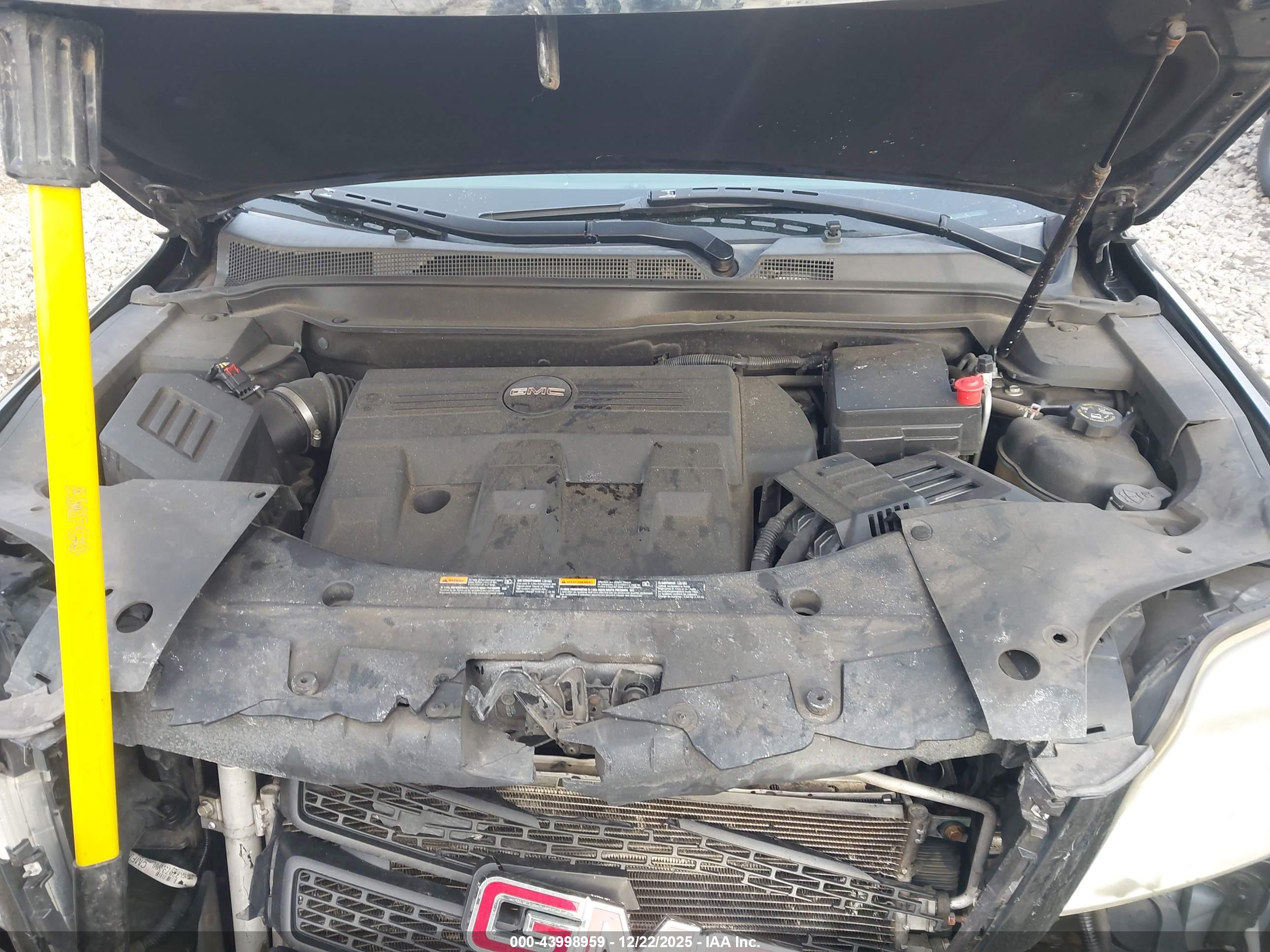 GMC TERRAIN image 10
