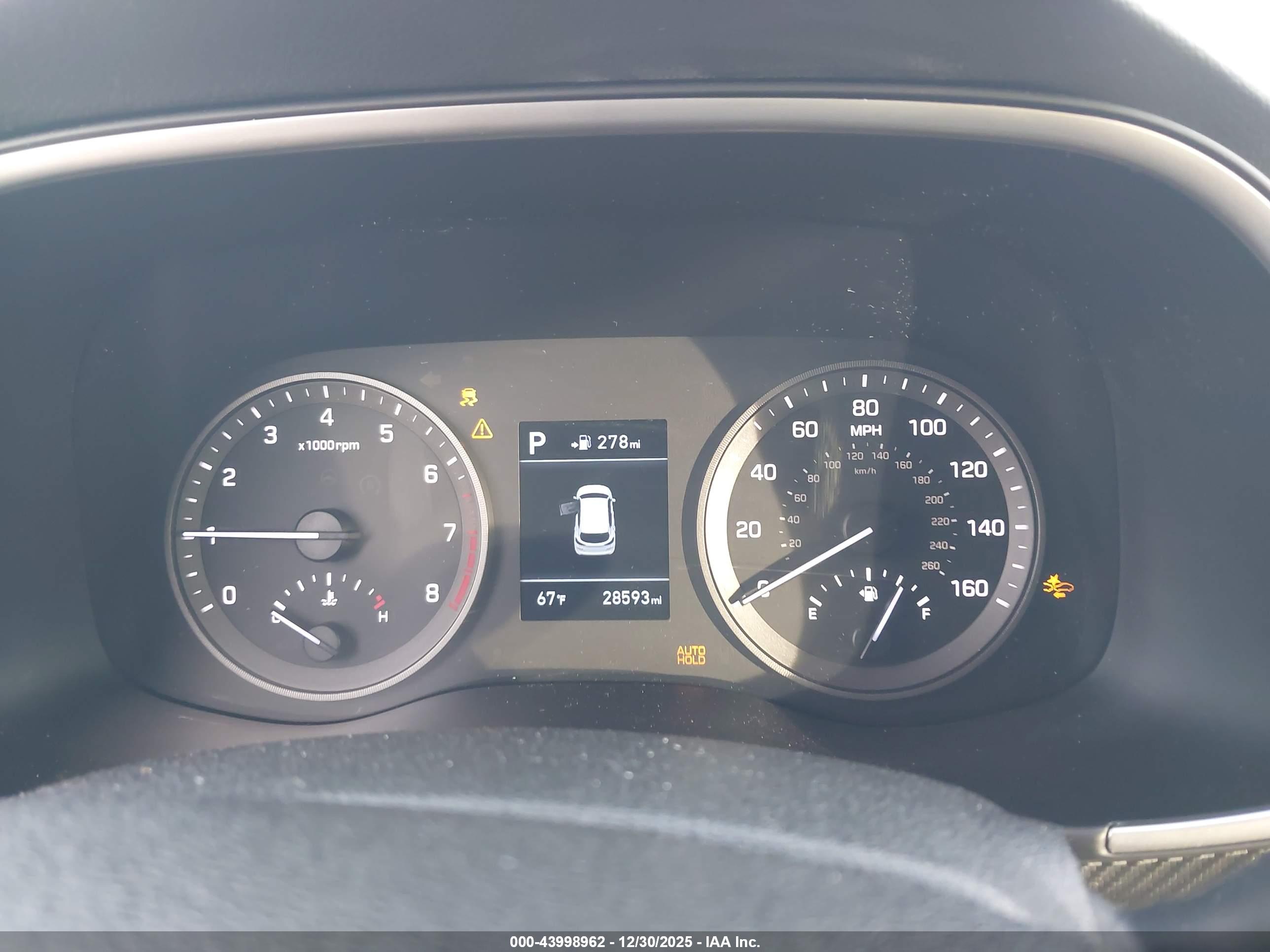 HYUNDAI TUCSON image 7