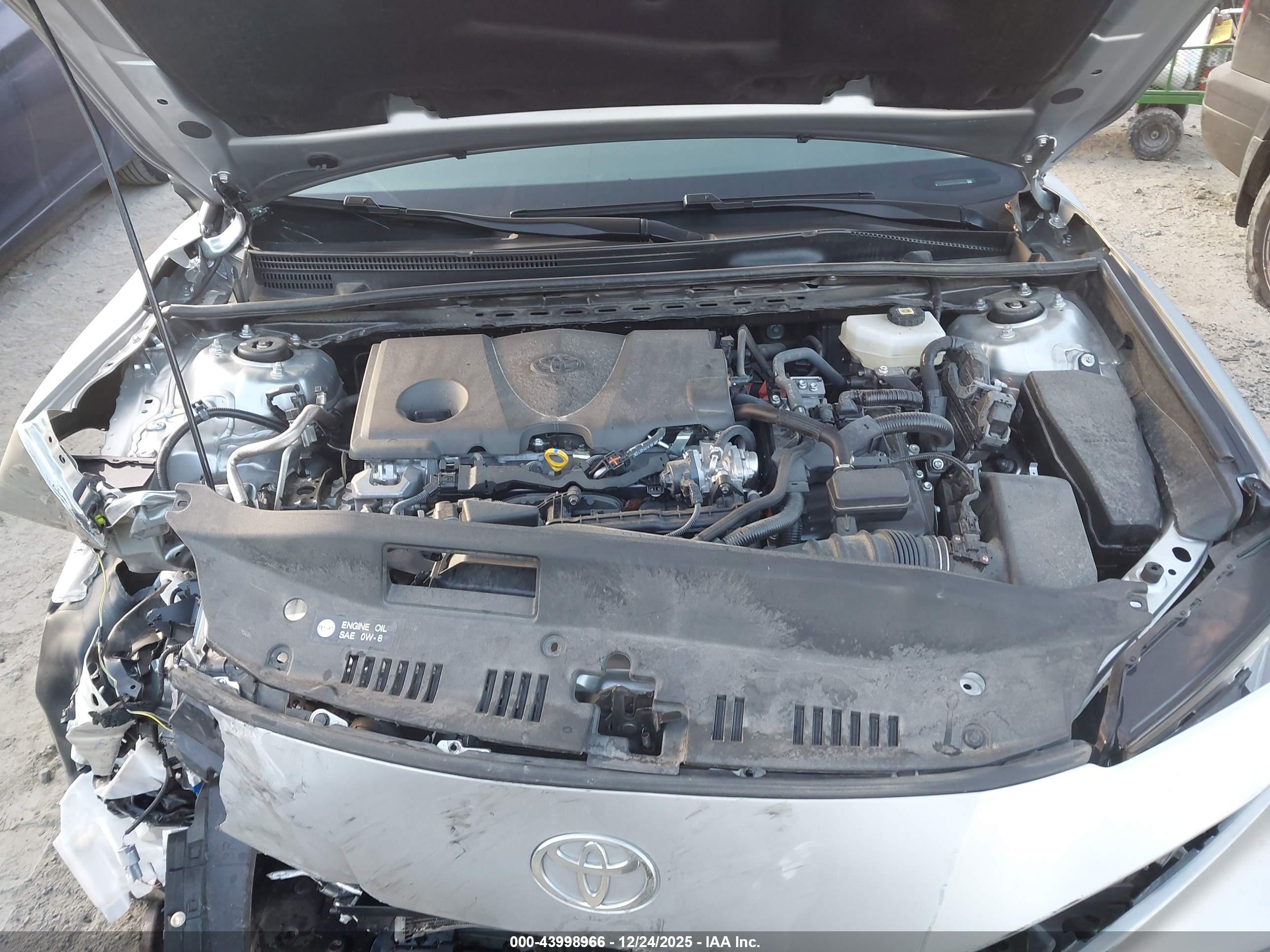 TOYOTA CAMRY image 10