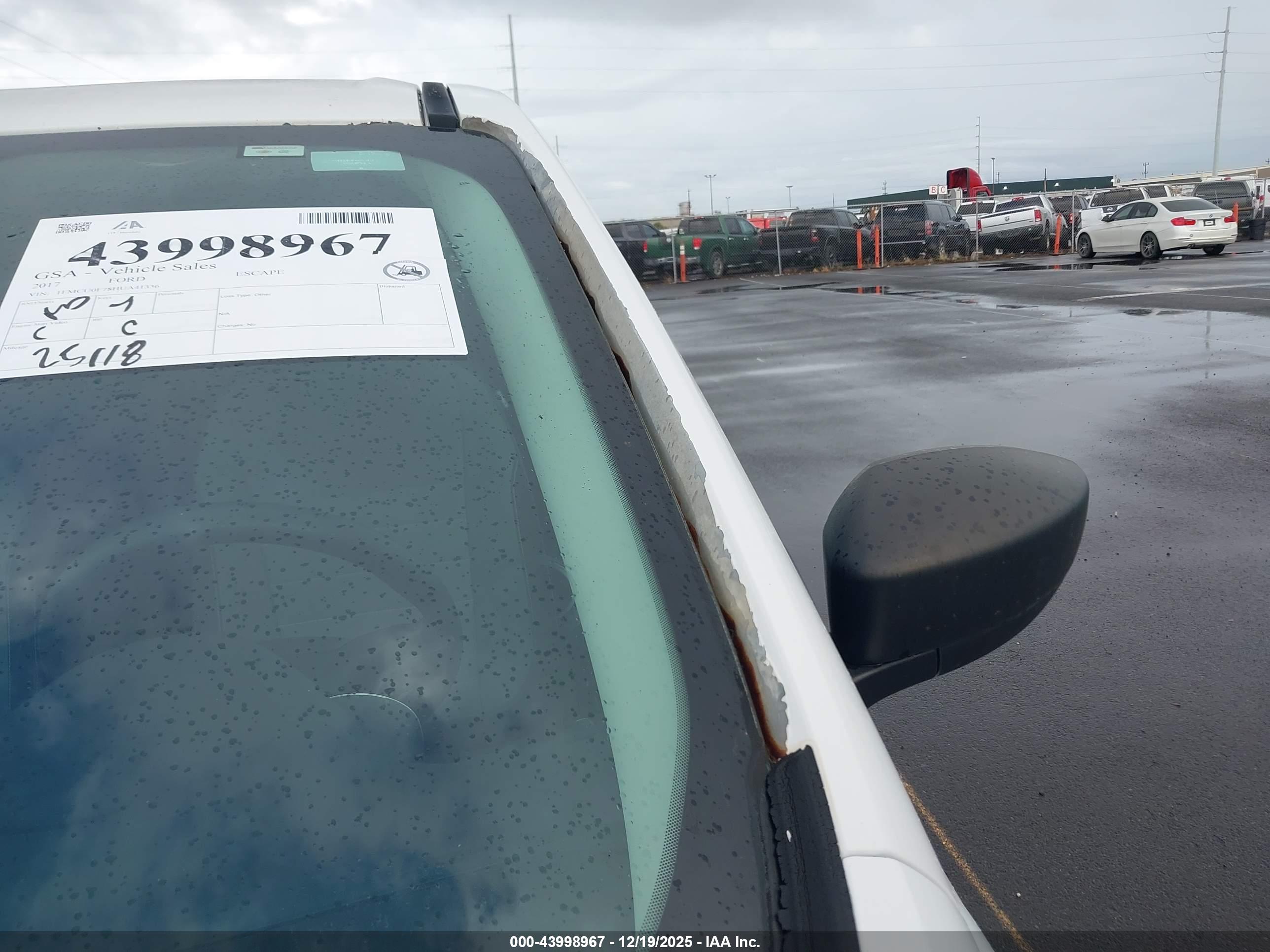 FORD ESCAPE image 6