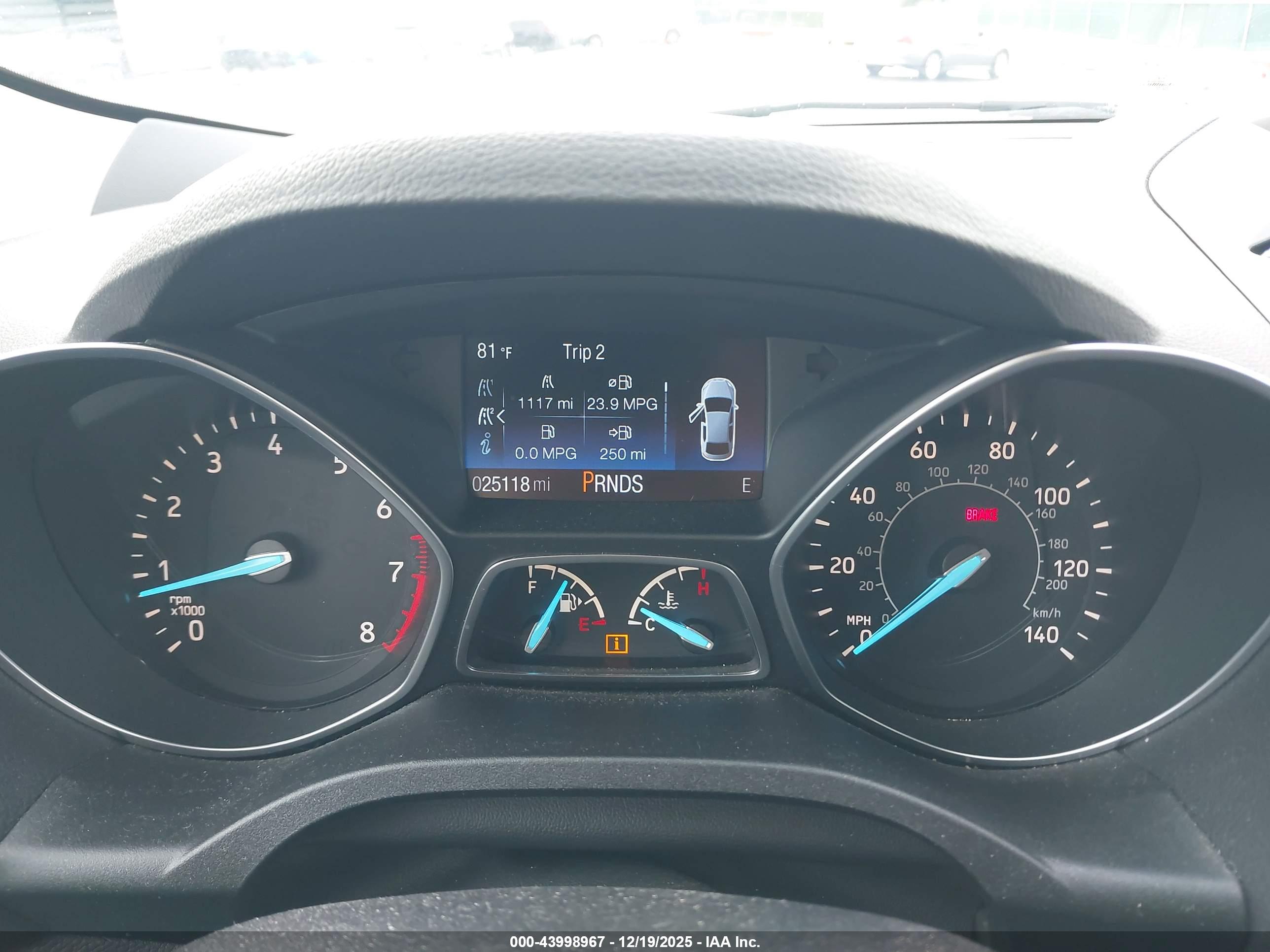 FORD ESCAPE image 7