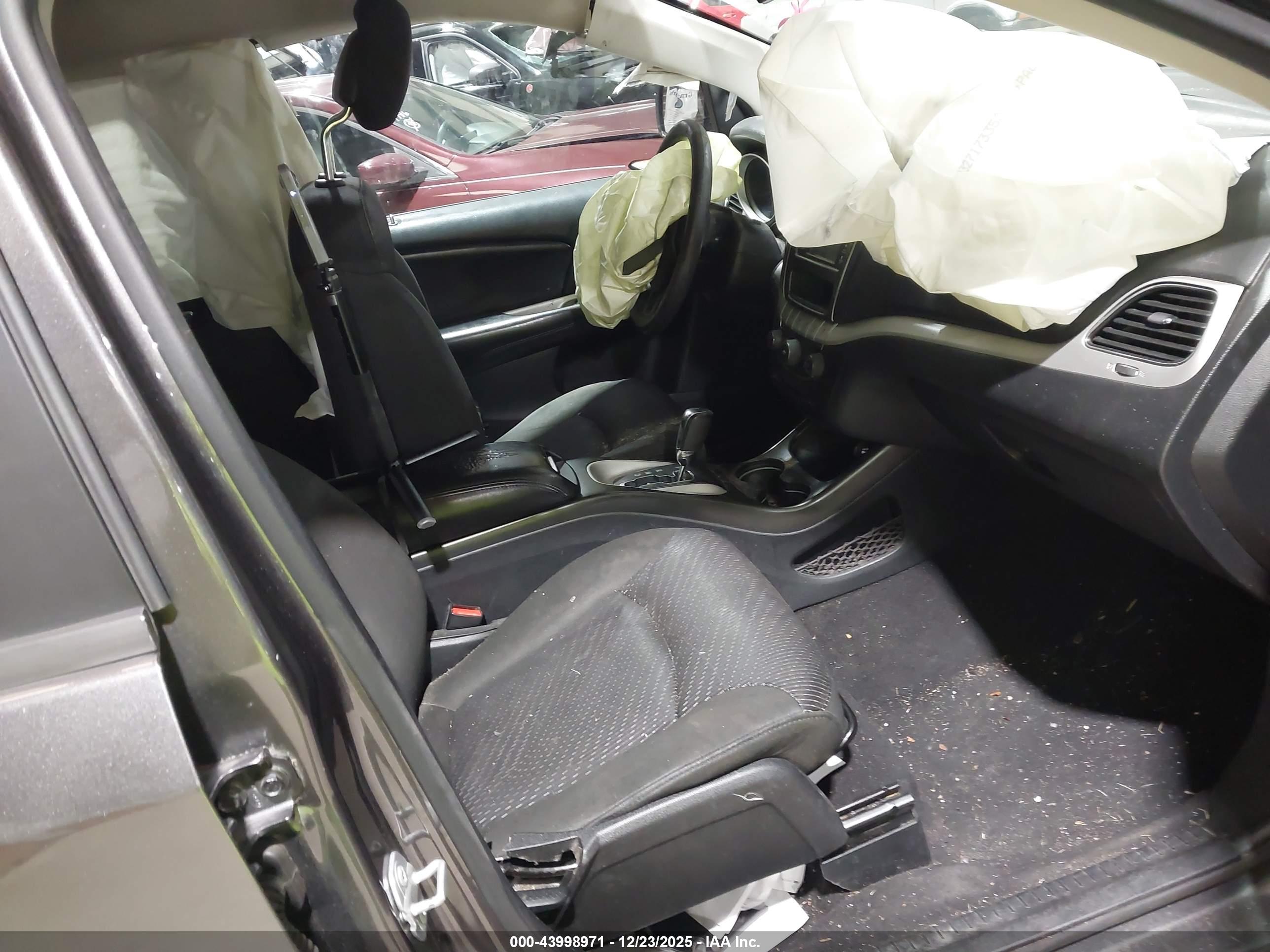 DODGE JOURNEY image 5