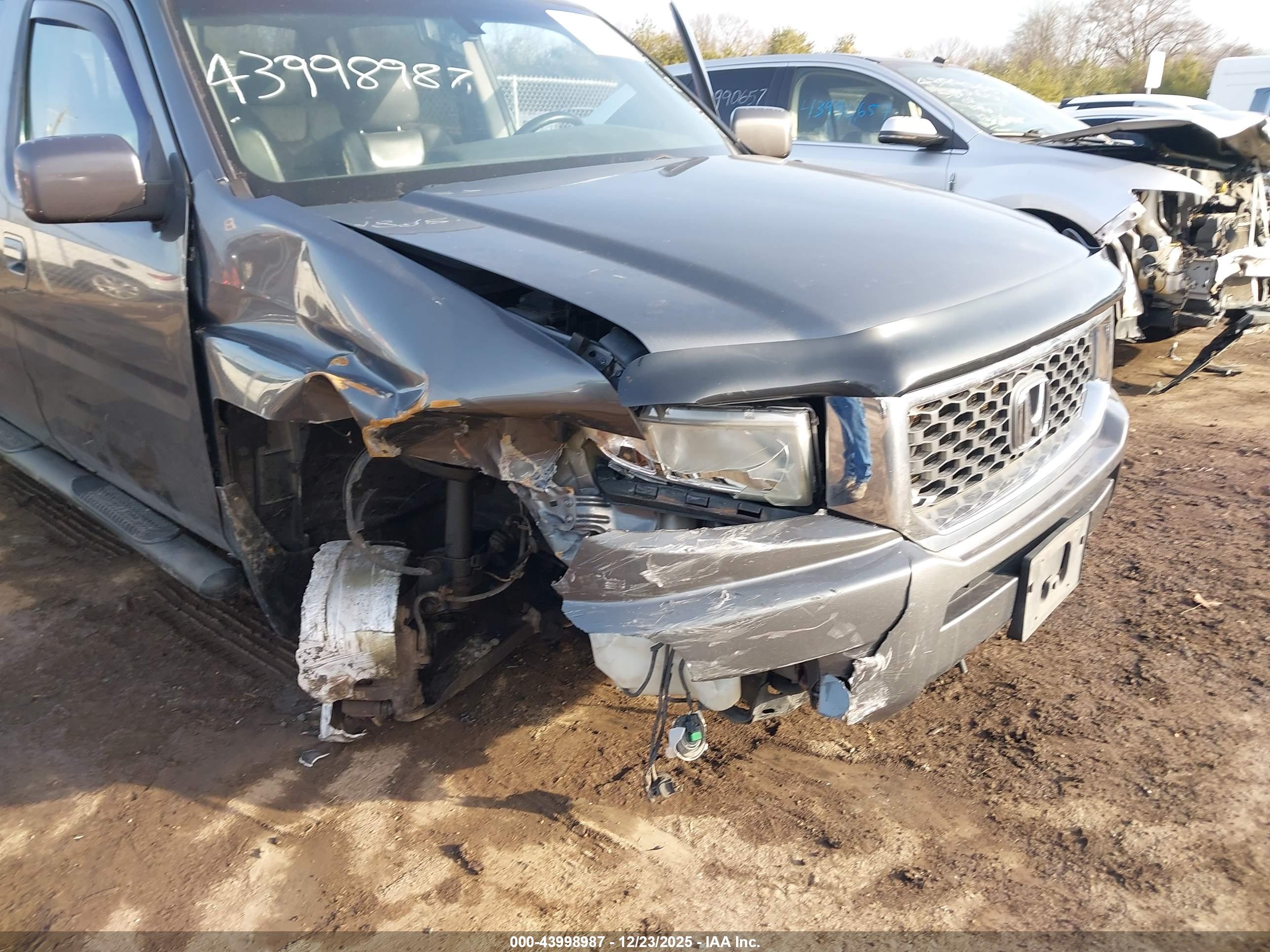 HONDA RIDGELINE image 6