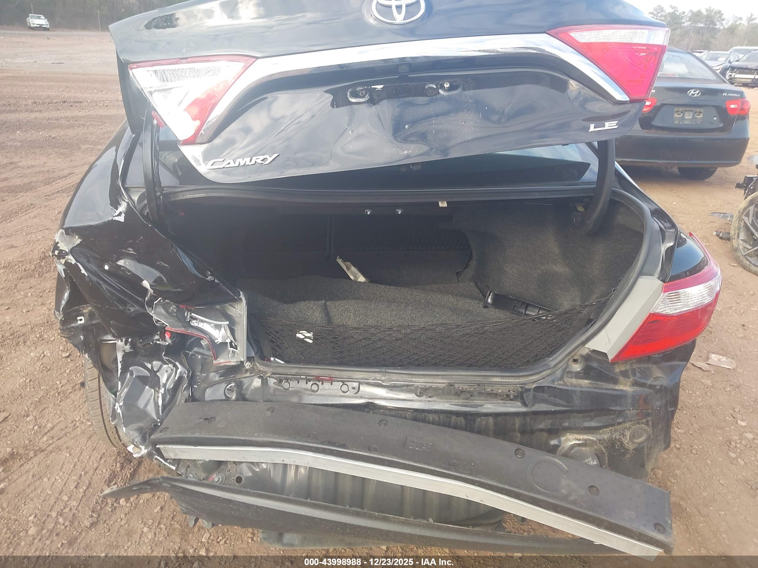 TOYOTA CAMRY image 6