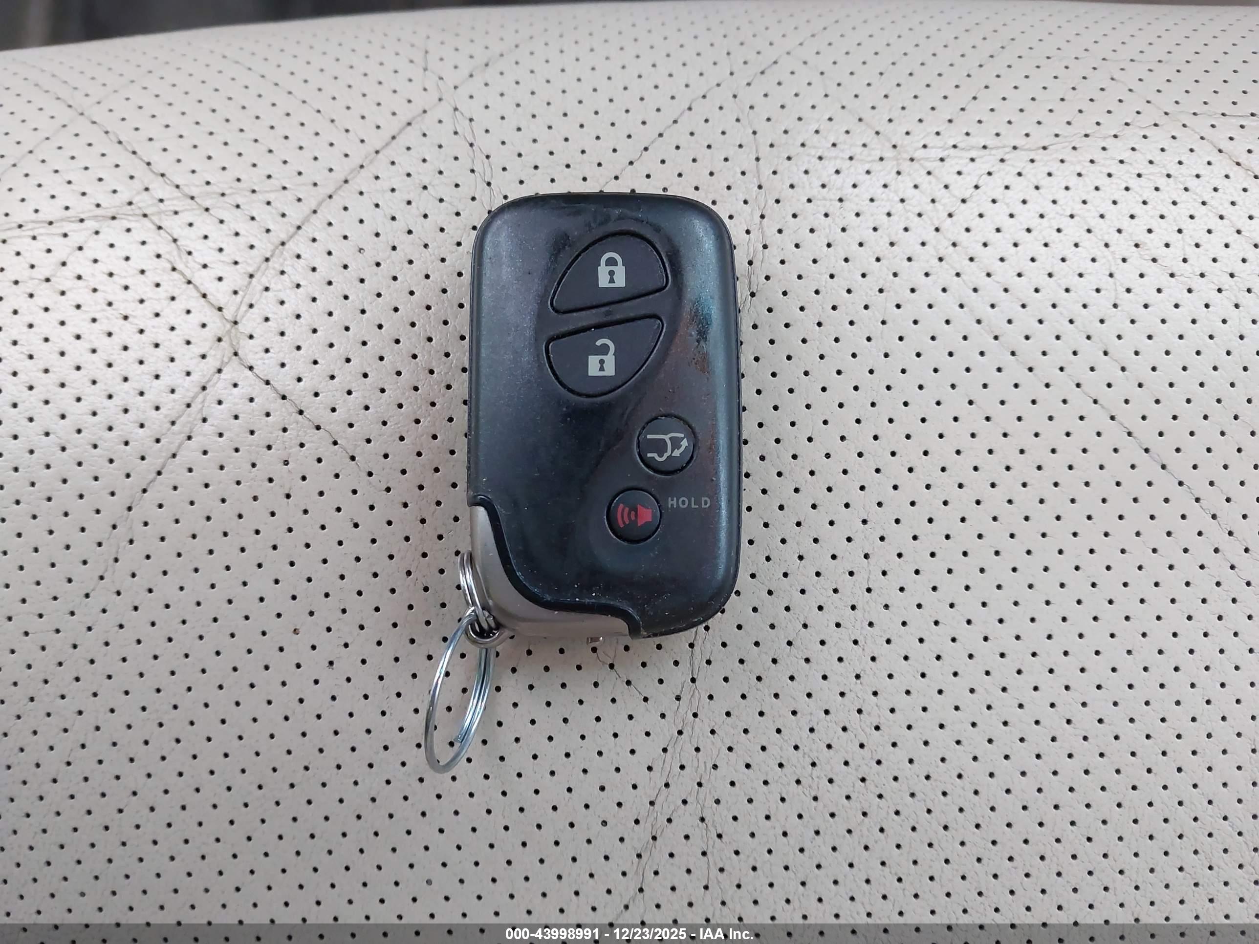 LEXUS RX image 11
